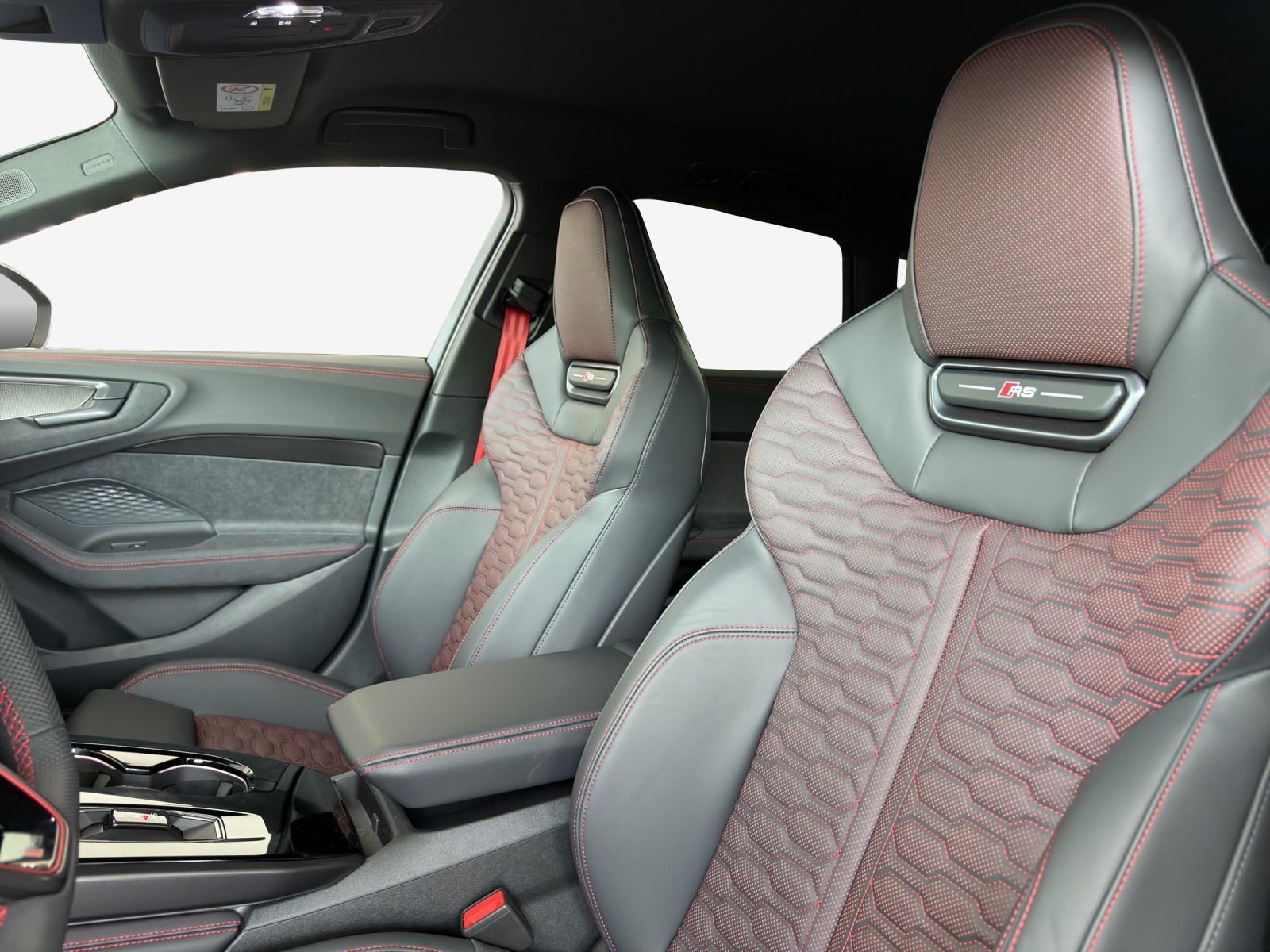AUDI RS 5 Avant TFSI 470 kW Tiptronic quattro-image-14
