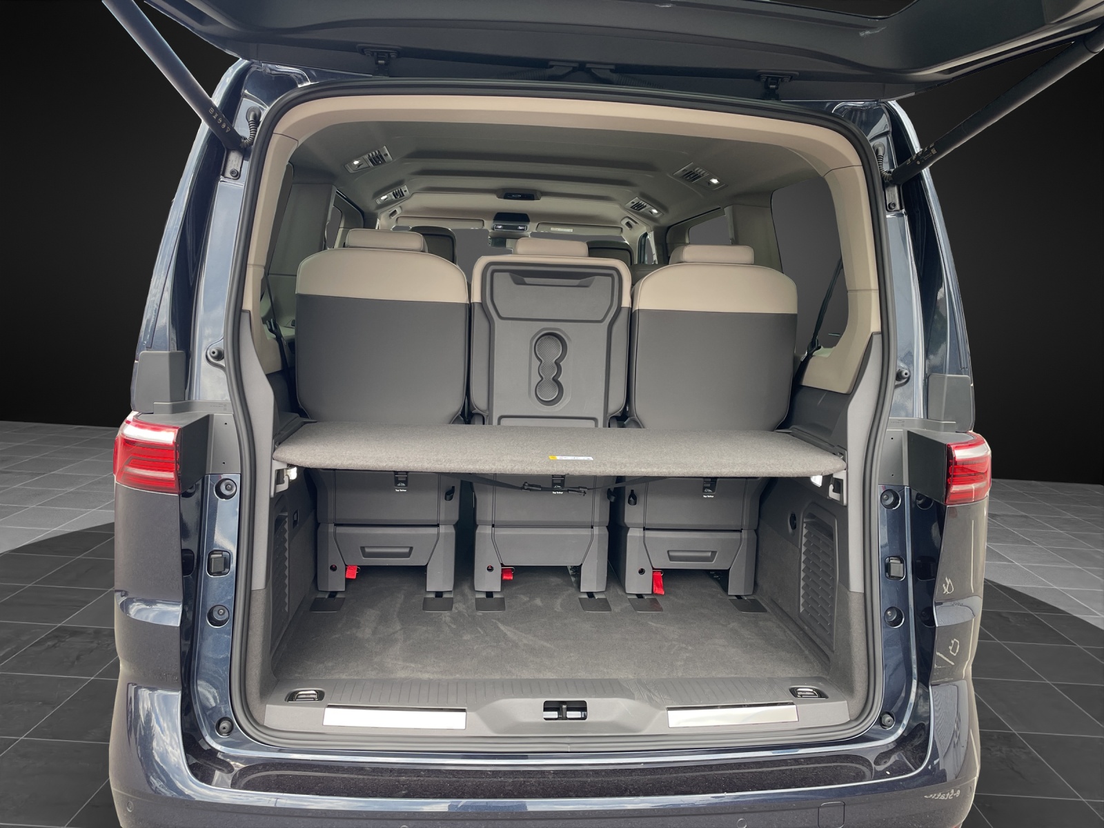 VW Multivan 2.0 TDI Style DSG Lang-image-13