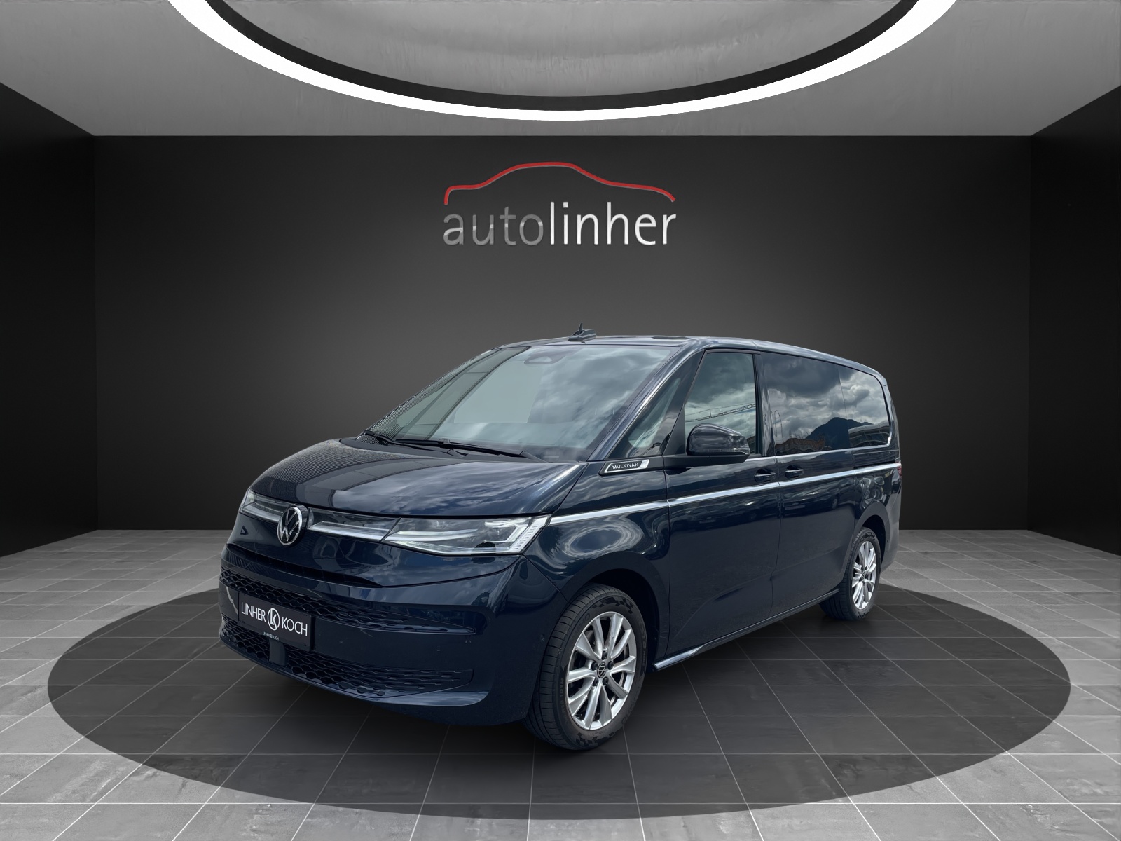 VW Multivan 2.0 TDI Style DSG Lang-image-0