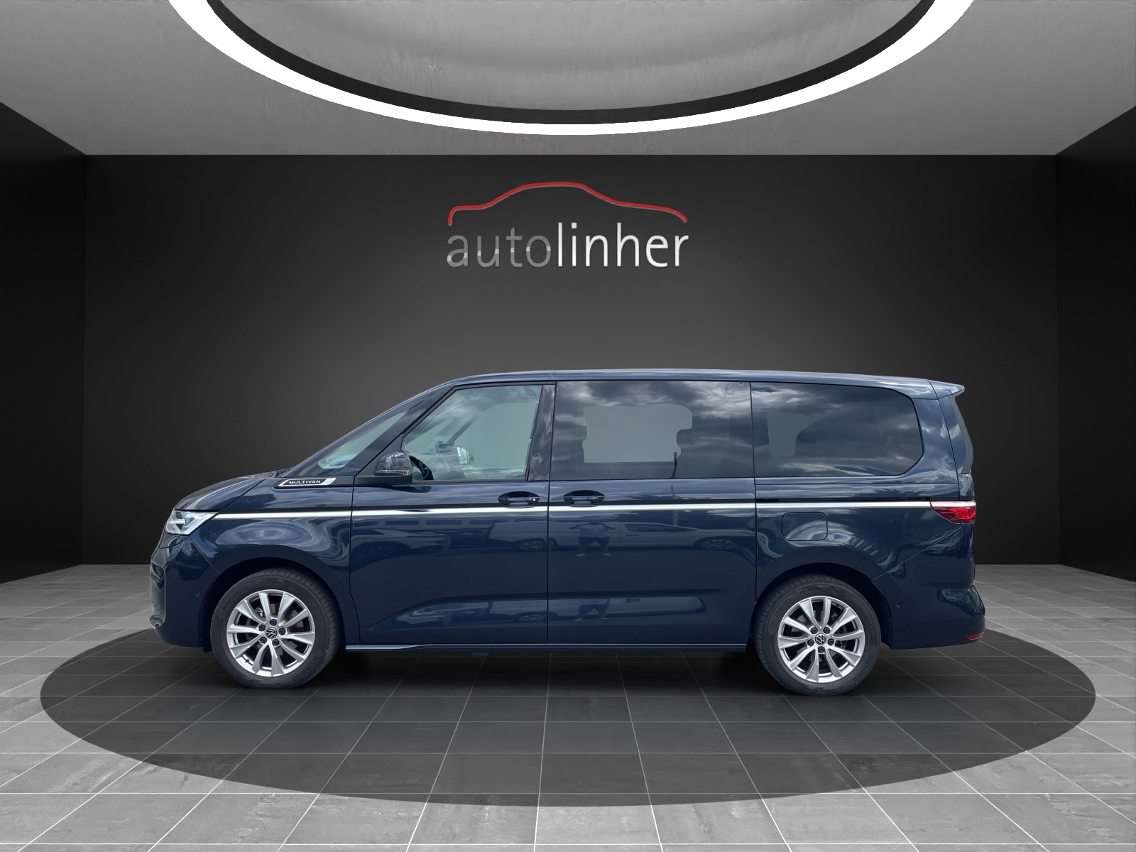 VW Multivan 2.0 TDI Style DSG Lang-image-1
