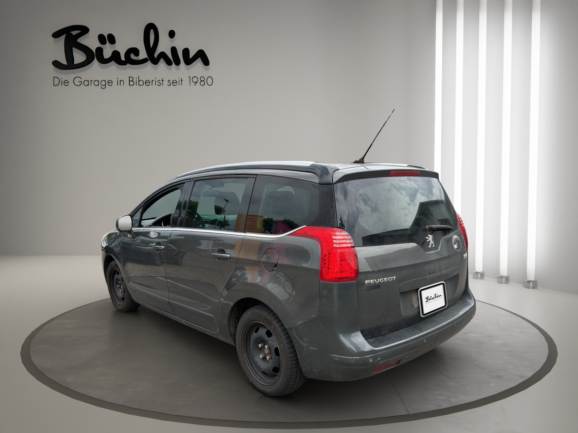 PEUGEOT 5008 1.6 HDI Business-image-4