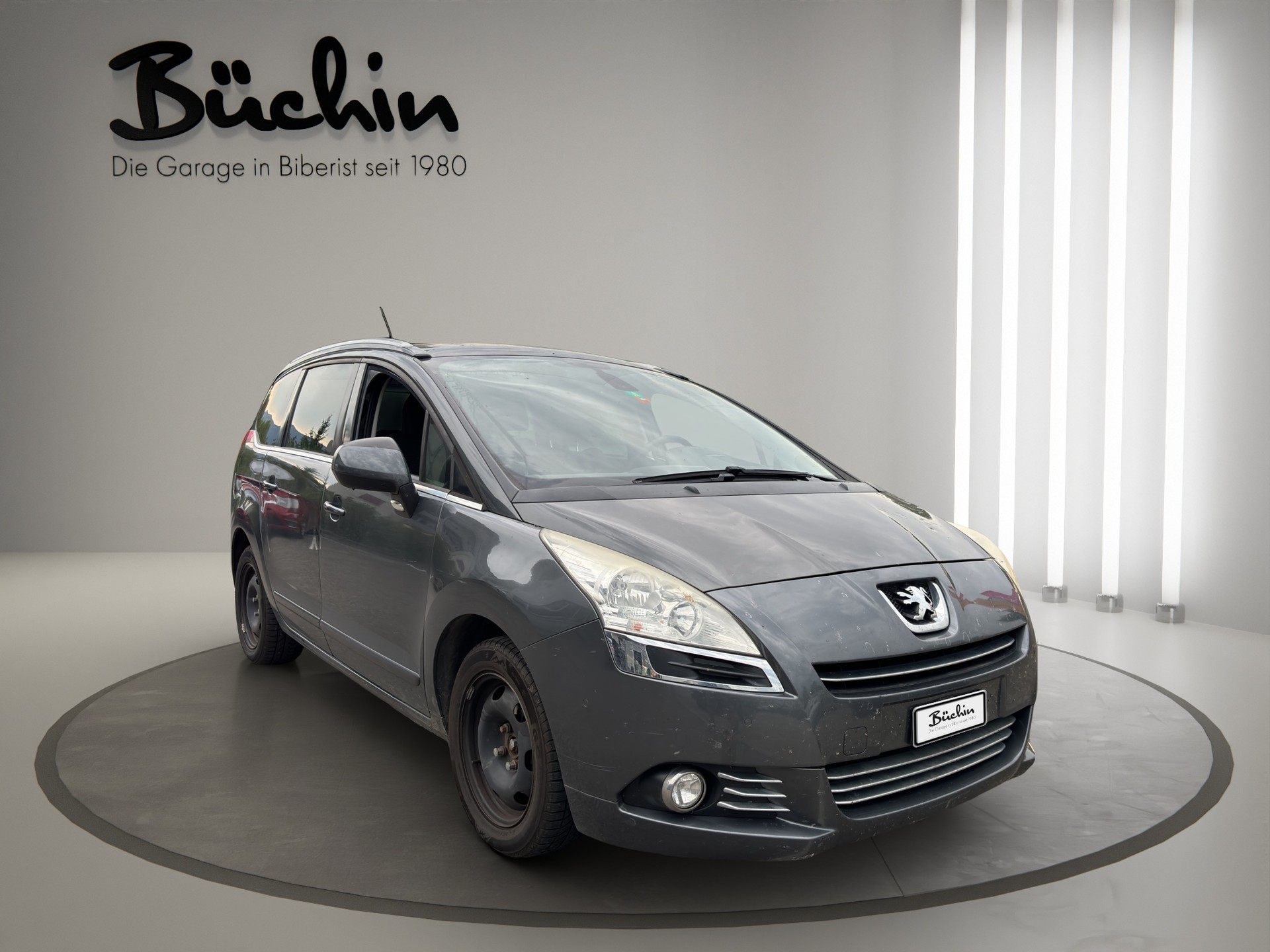 PEUGEOT 5008 1.6 HDI Business-image-0
