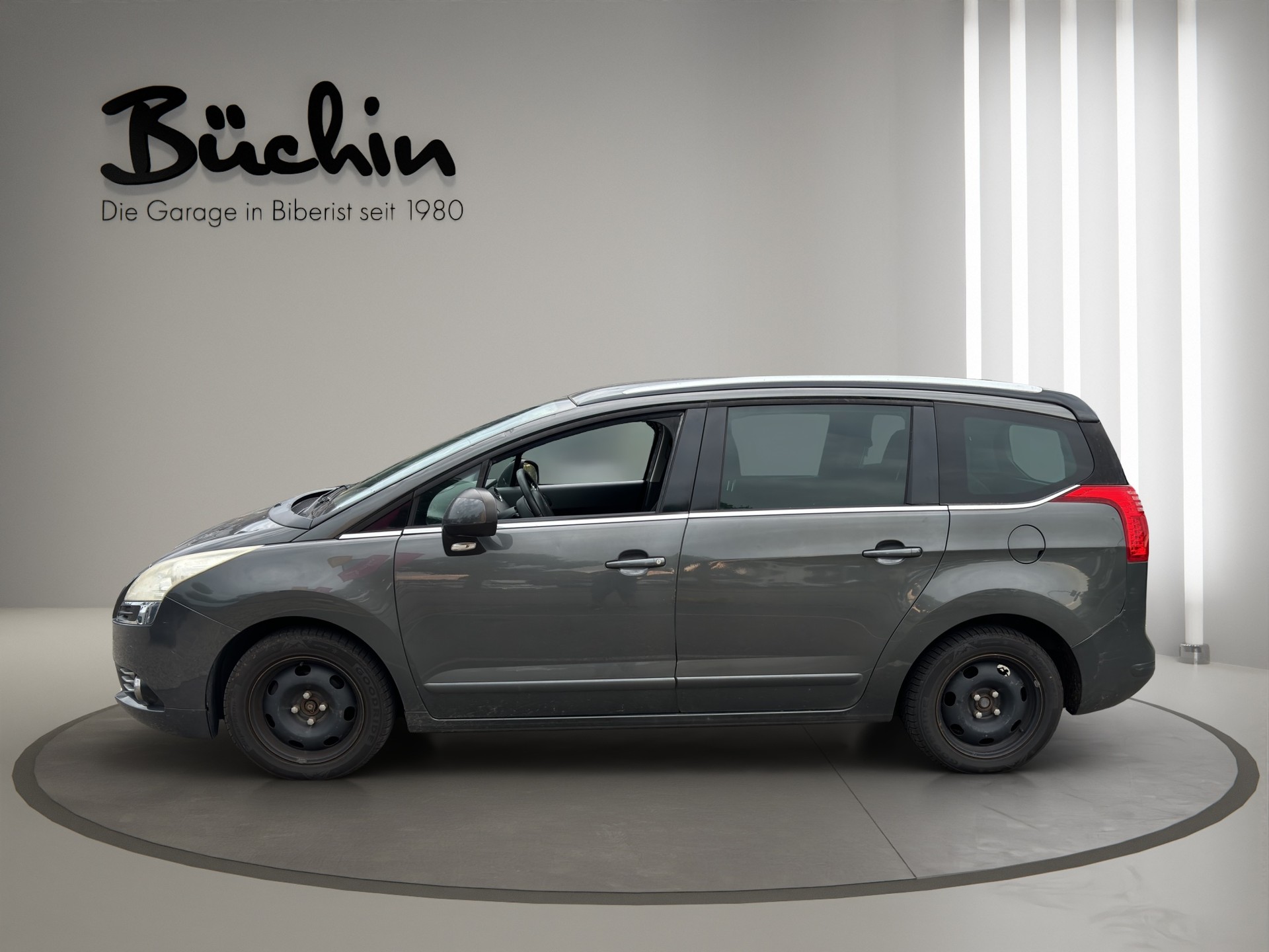 PEUGEOT 5008 1.6 HDI Business-image-3