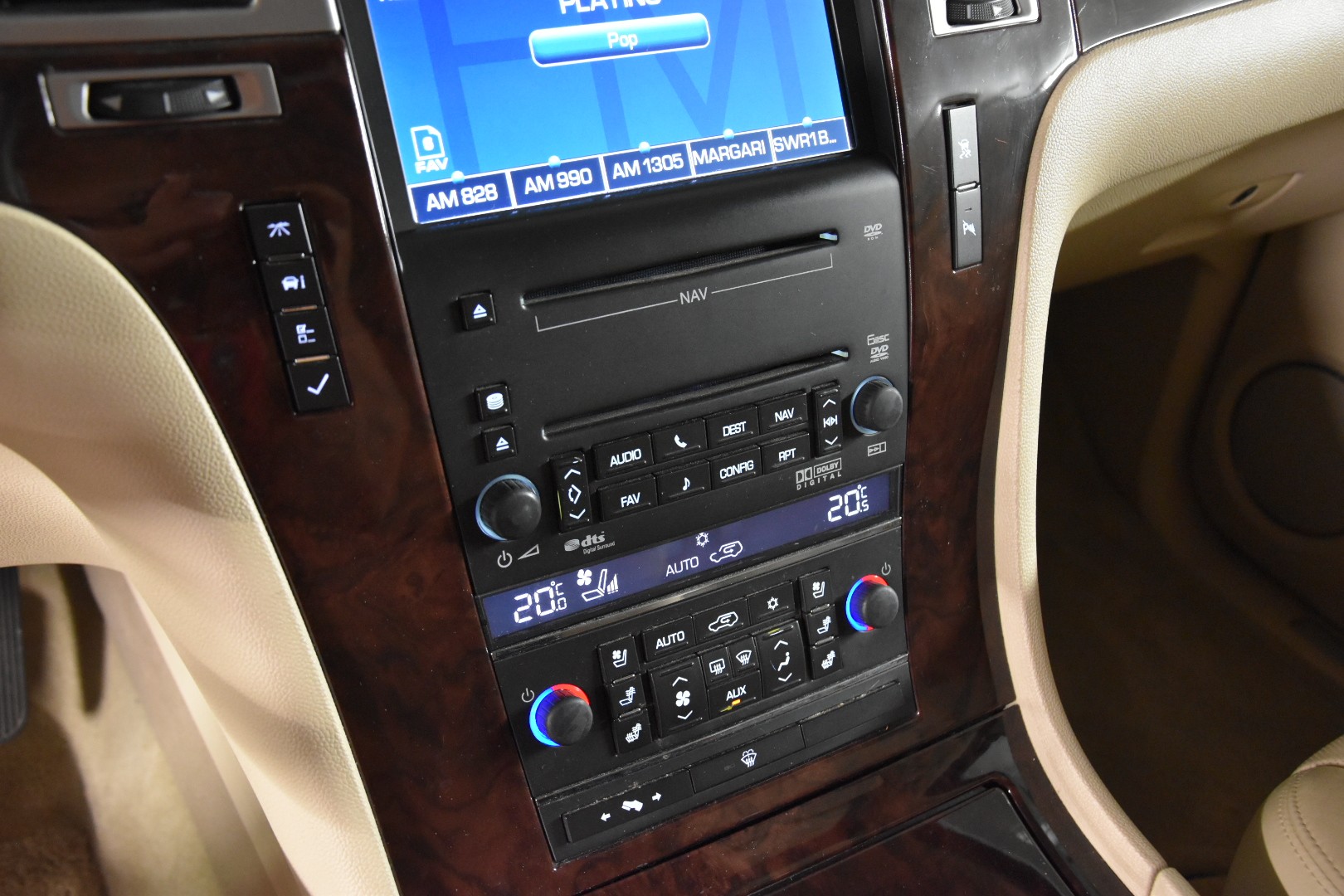 CADILLAC Escalade 6.2 Sport Luxury-image-20
