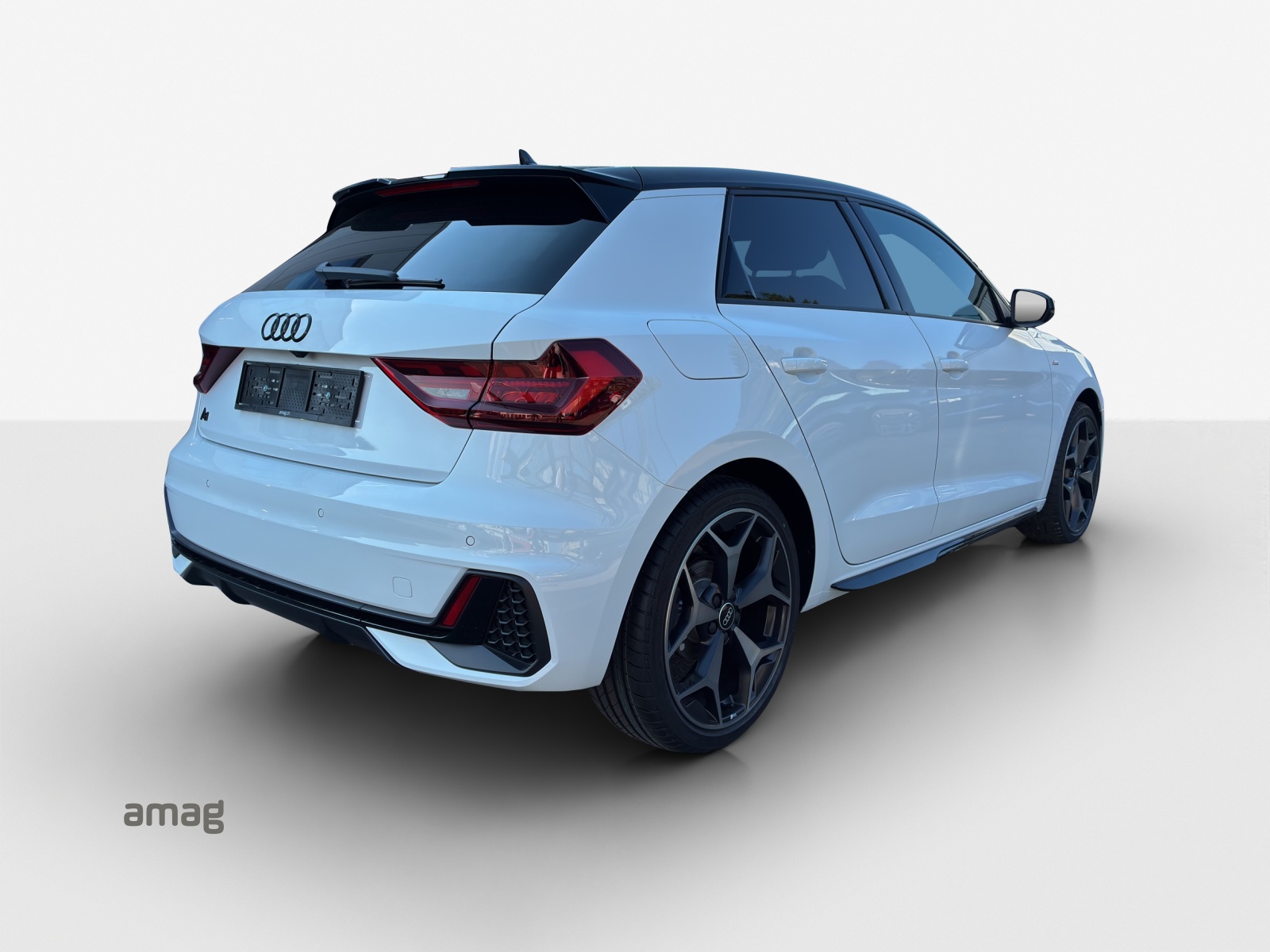 AUDI A1 Sportback 30 TFSI S Line Attraction S-tronic-image-4