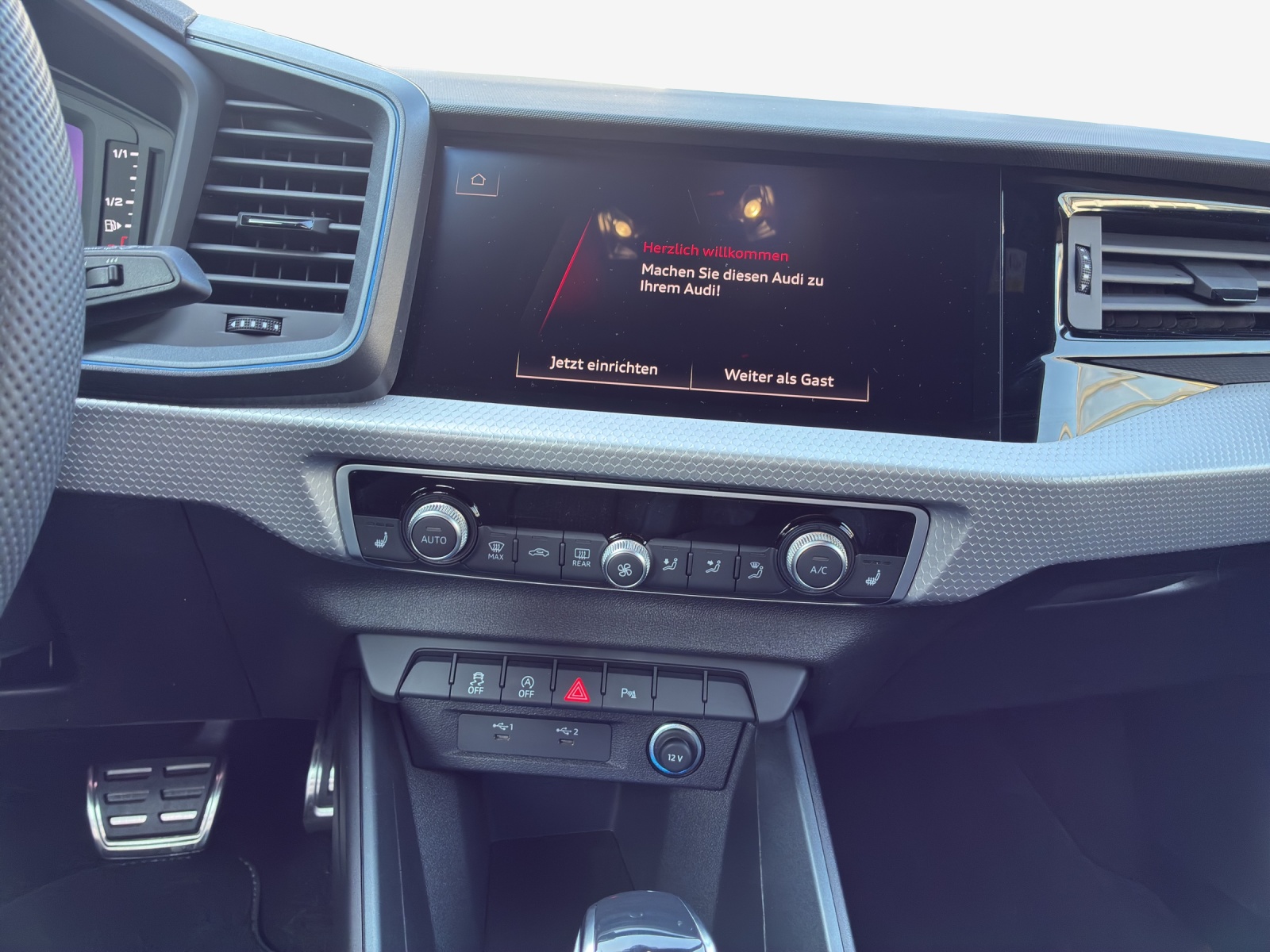 AUDI A1 Sportback 30 TFSI S Line Attraction S-tronic-image-10