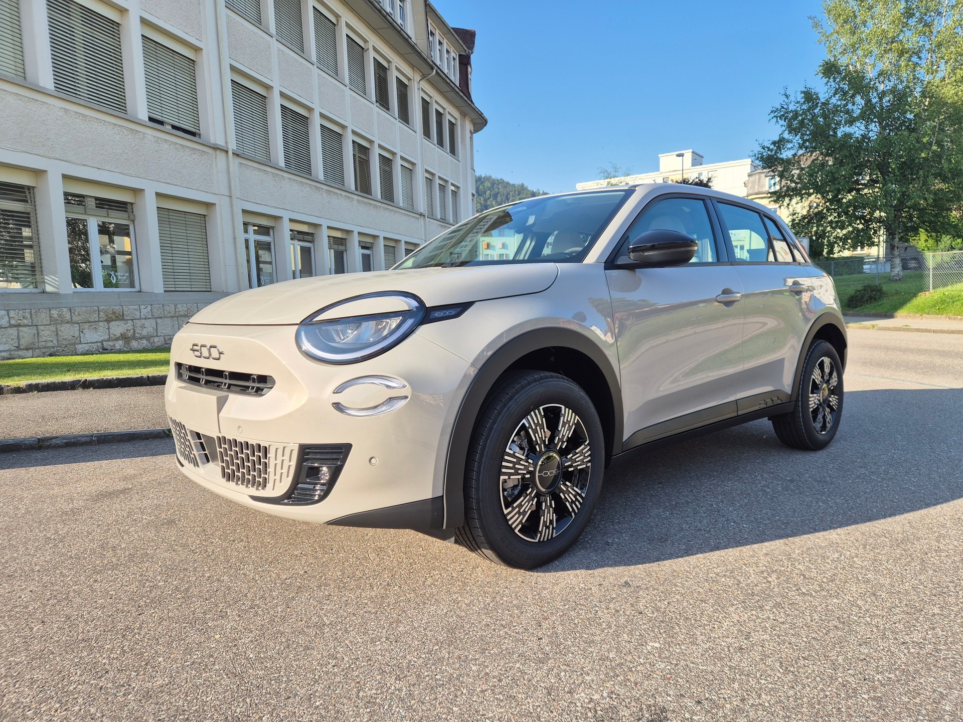 FIAT 600h Mild Hybrid Icon Swiss Edition-image-0
