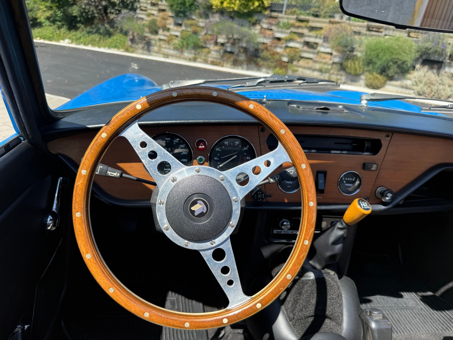 TRIUMPH 1500-image-5