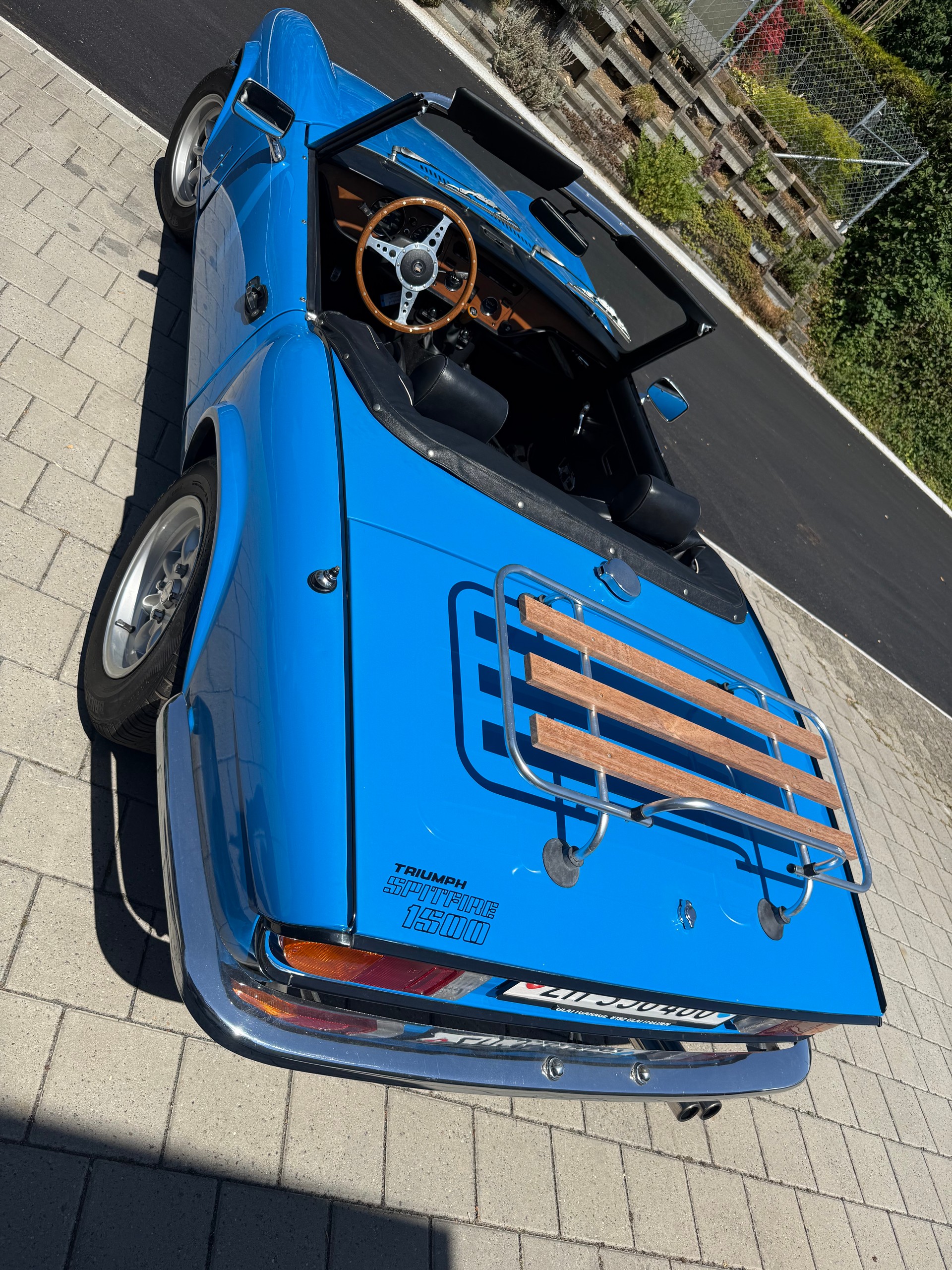 TRIUMPH 1500-image-9