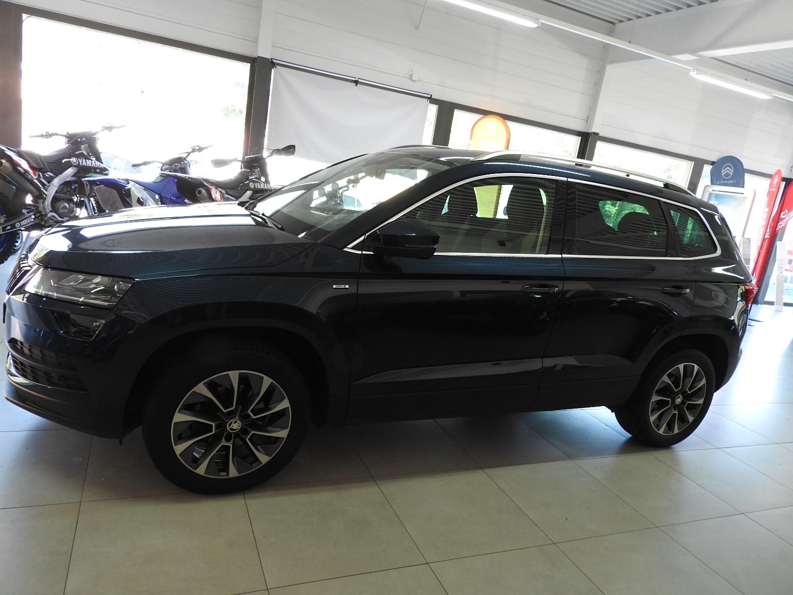 SKODA Karoq 1.5 TSI ACT Drive DSG Edition 125 YEARS-image-5