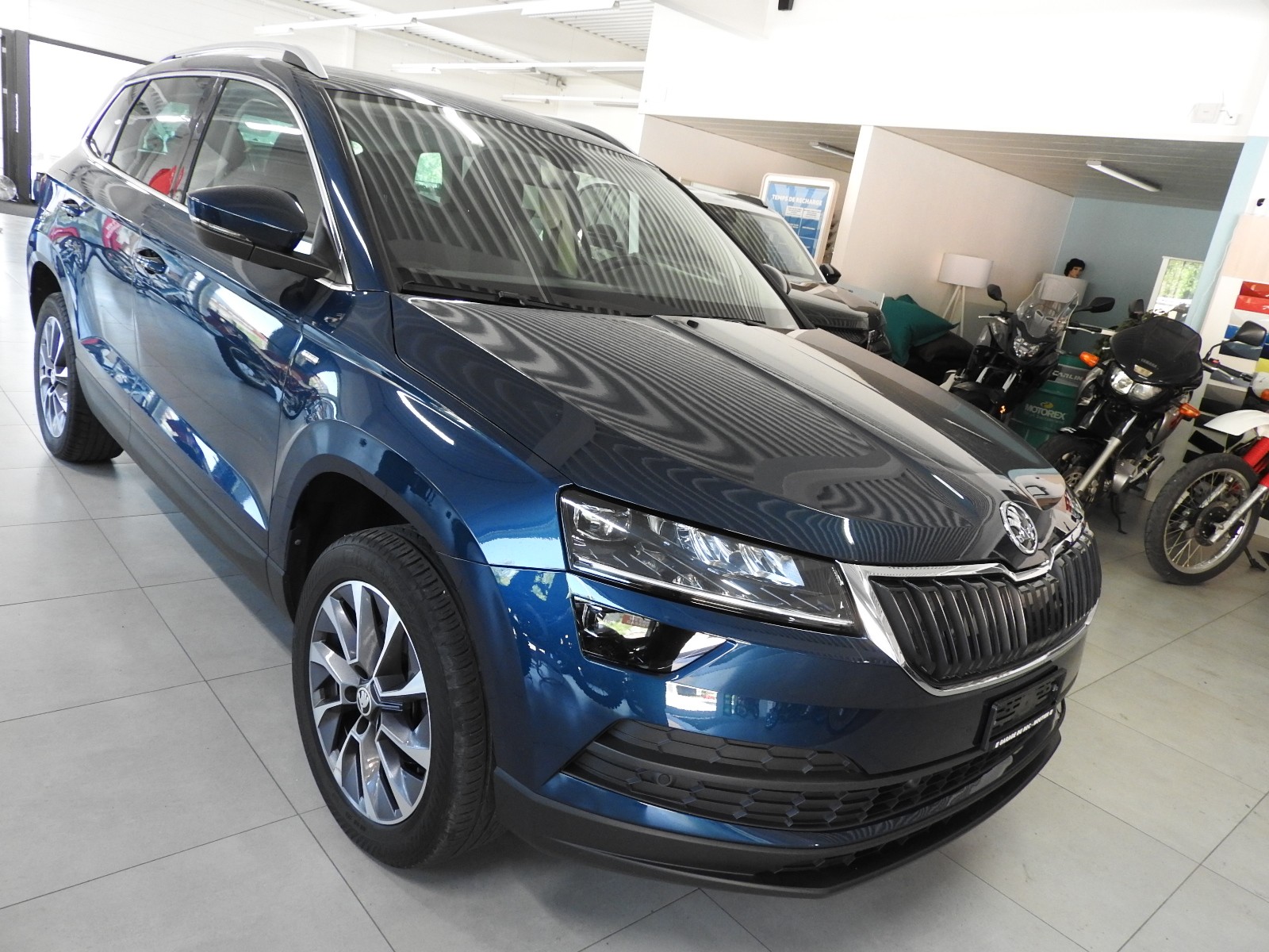 SKODA Karoq 1.5 TSI ACT Drive DSG Edition 125 YEARS-image-0