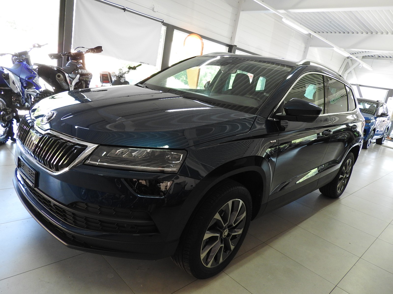 SKODA Karoq 1.5 TSI ACT Drive DSG Edition 125 YEARS-image-2