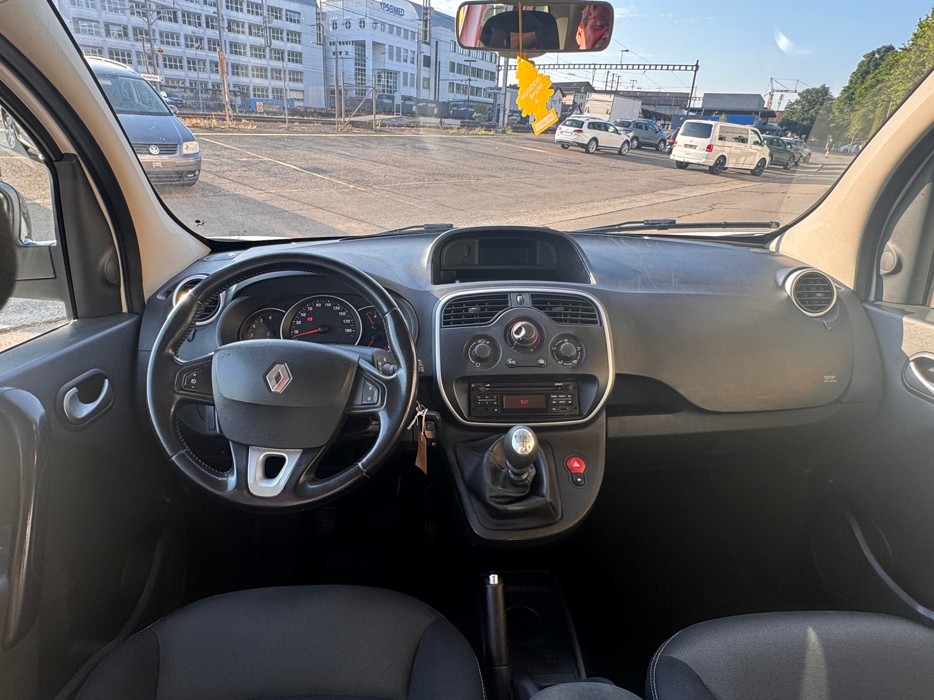 RENAULT Kangoo 1.5 dCi Zen+-image-6