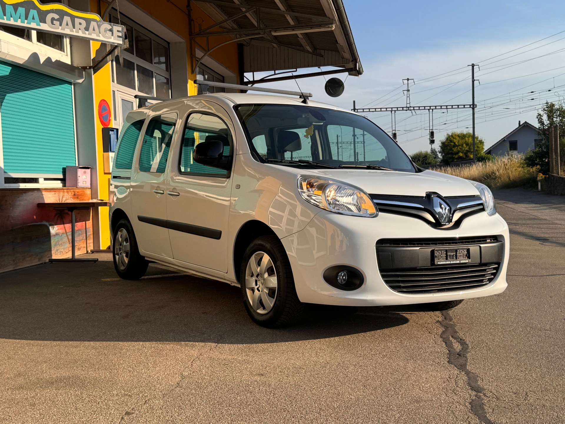 RENAULT Kangoo 1.5 dCi Zen+-image-1
