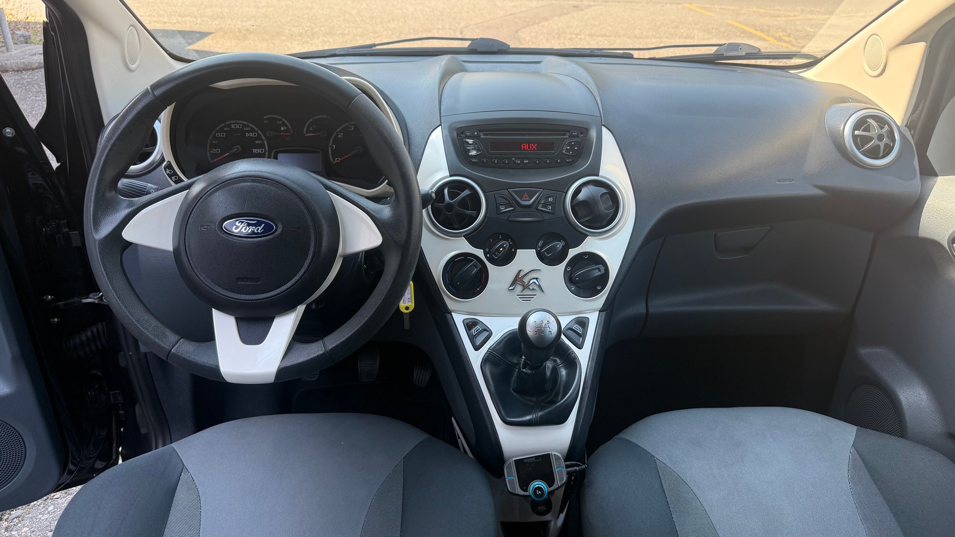 FORD KA 1.25 Titanium-image-7