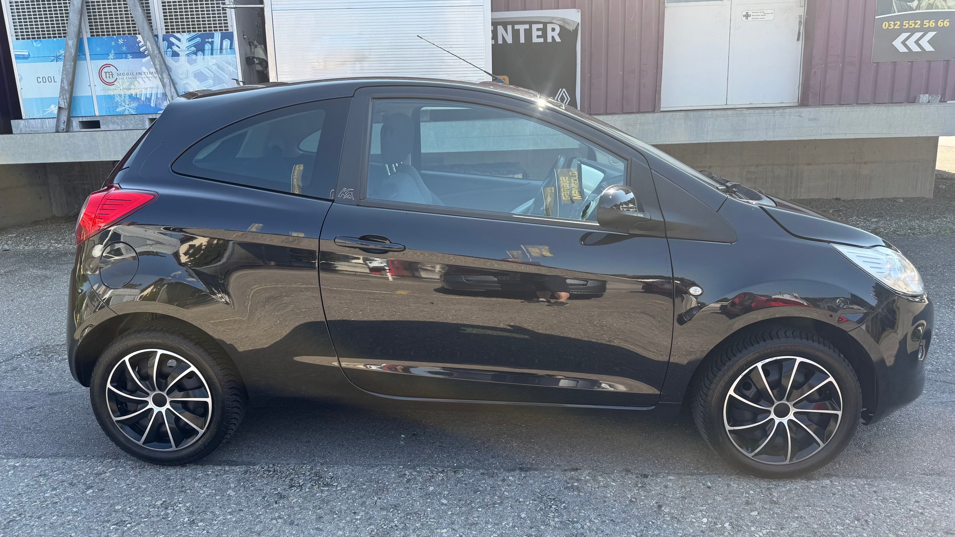 FORD KA 1.25 Titanium-image-2