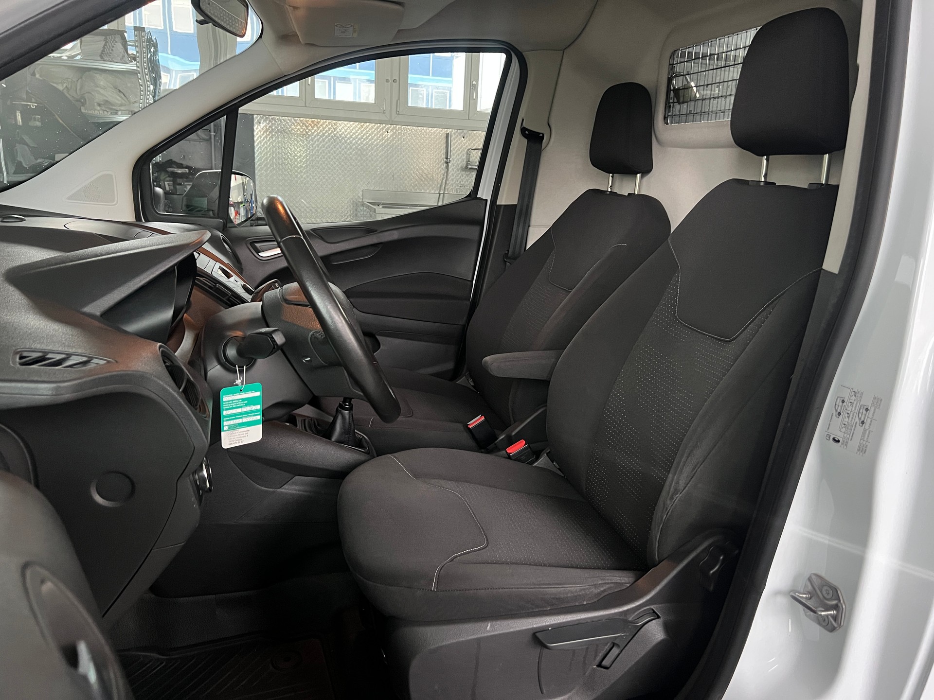 FORD Transit Courier Van 1.5 TDCi Trend-image-5