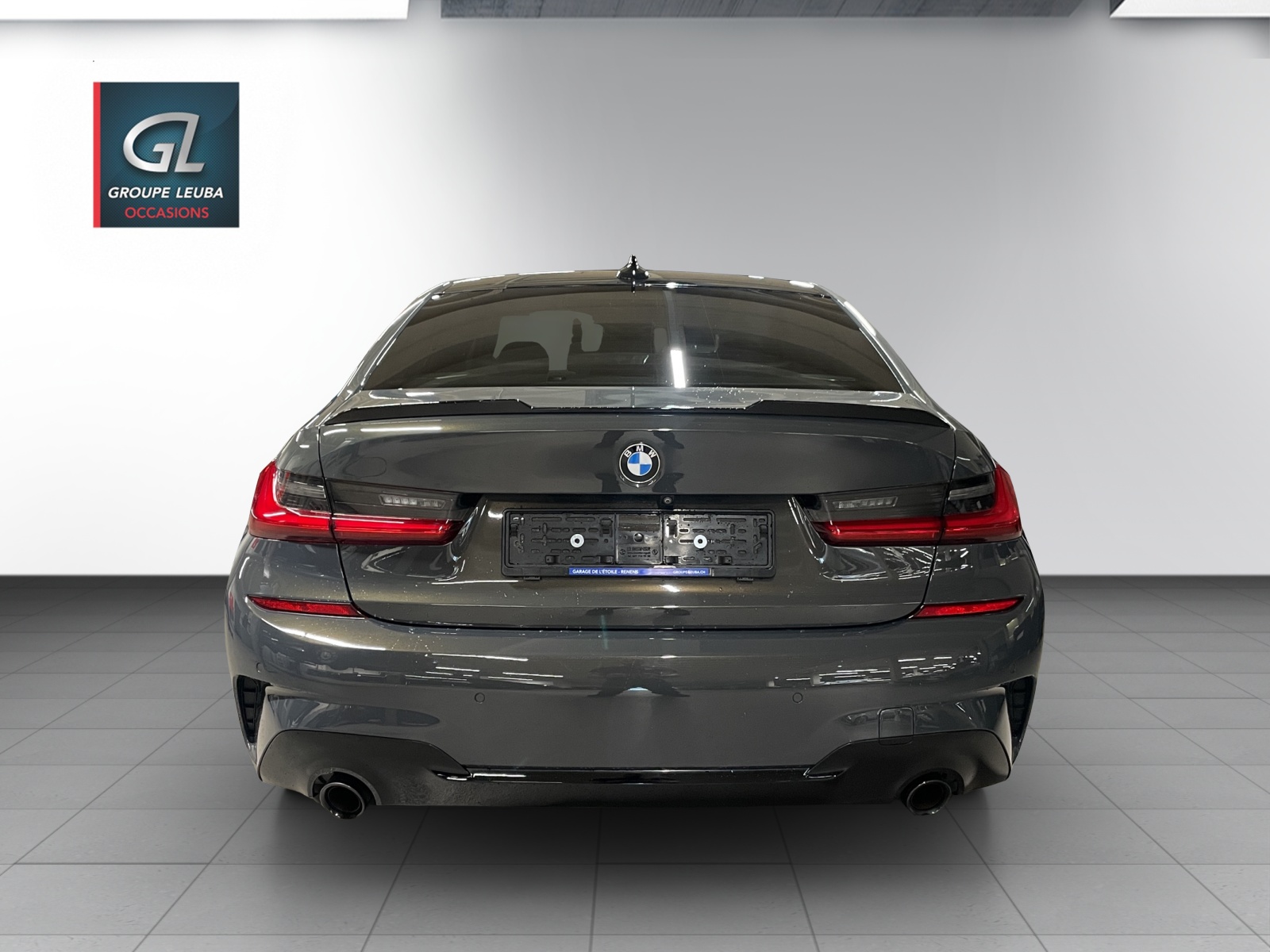 BMW 330i xDrive Edition M Sport Steptronic-image-4