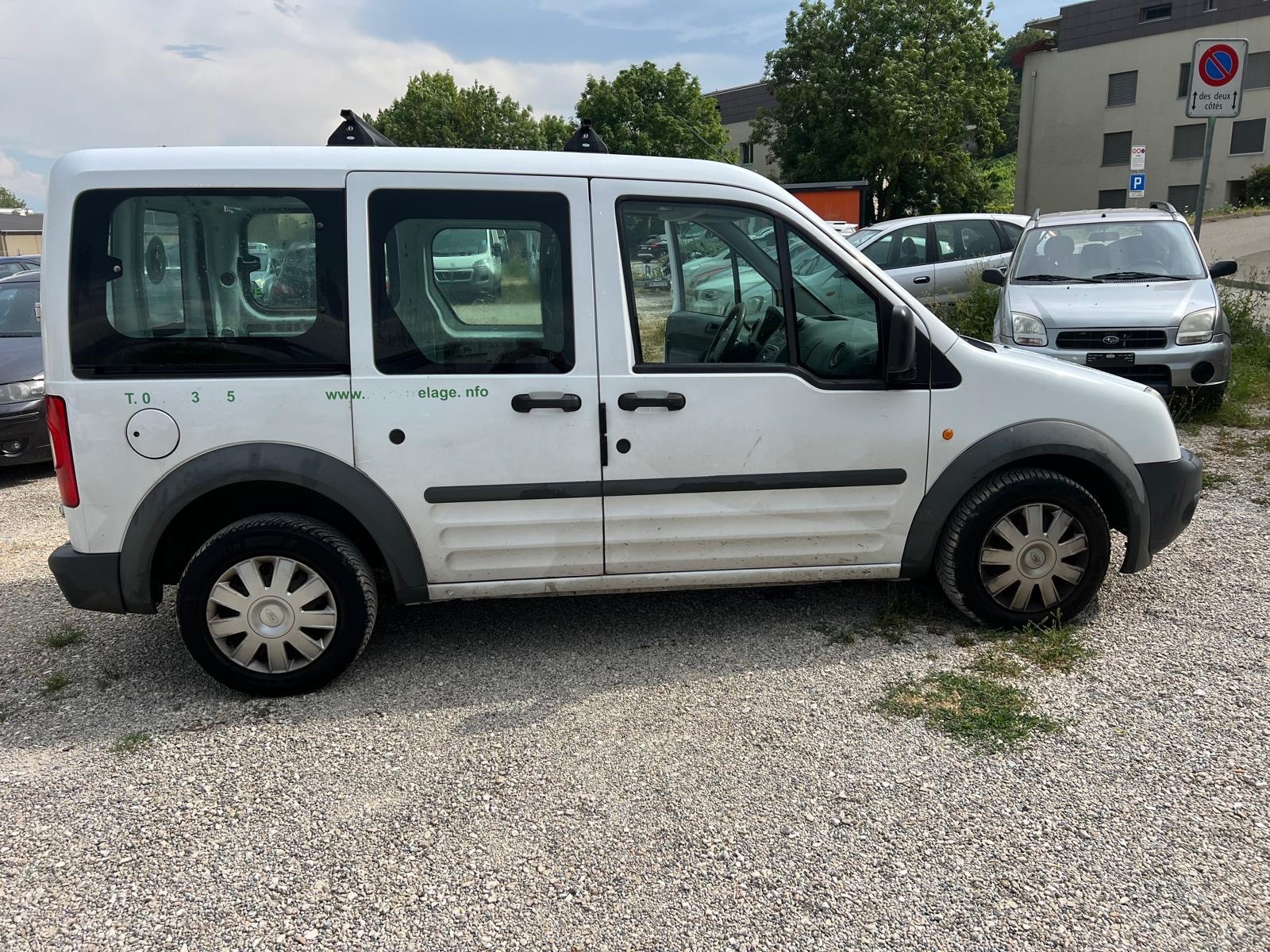 FORD TOURNEO CONNECT-image-1