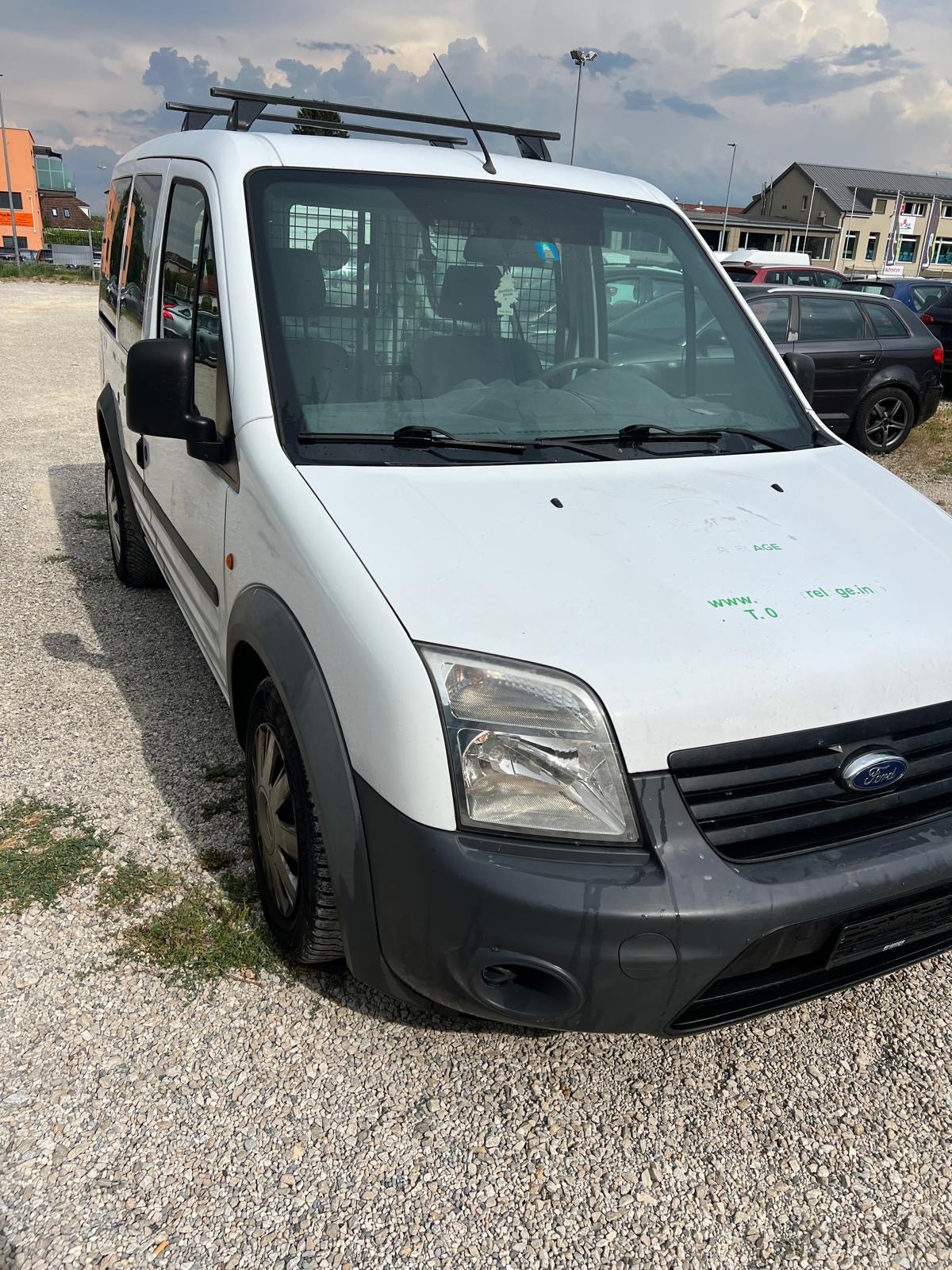 FORD TOURNEO CONNECT-image-7