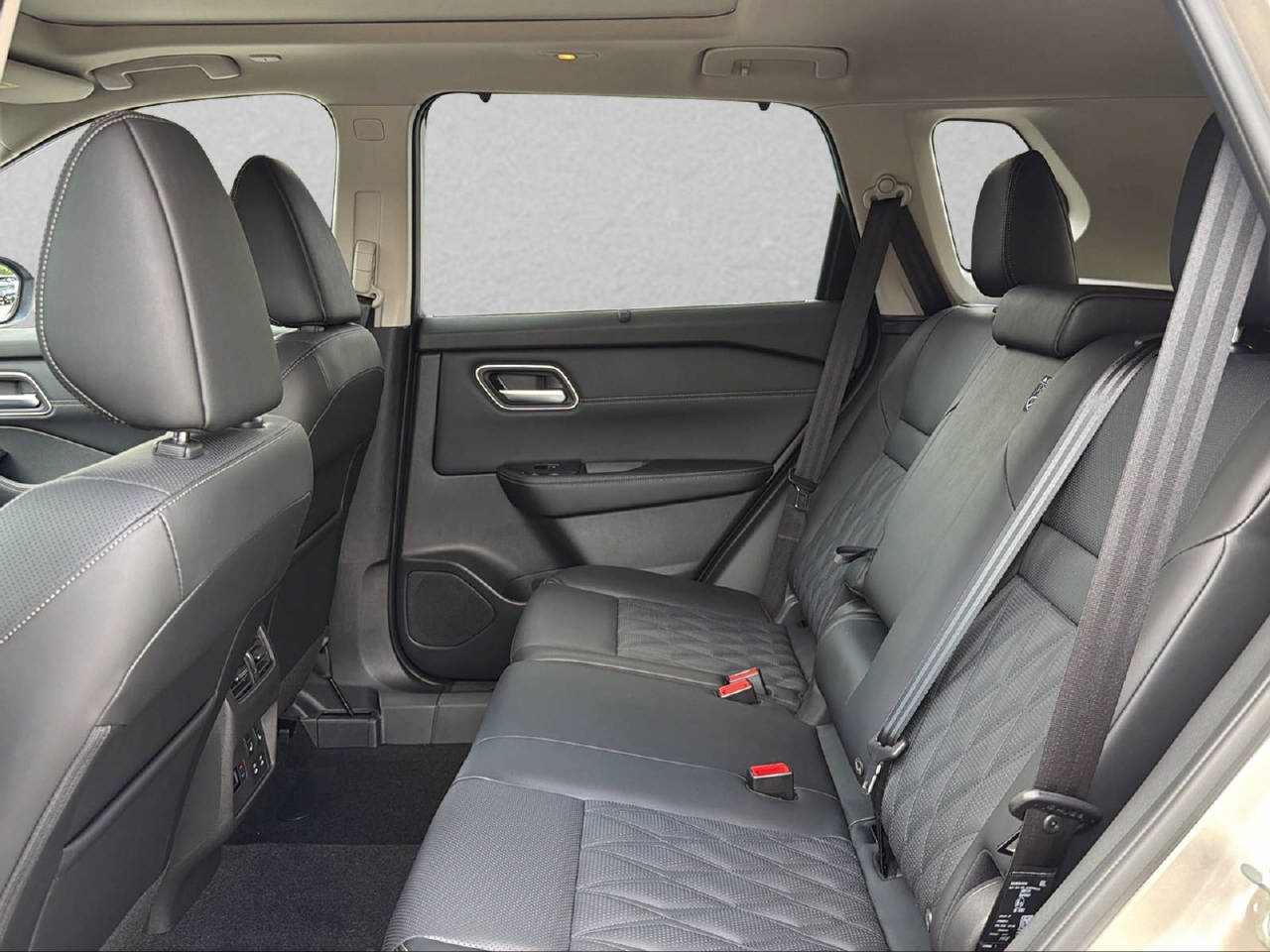NISSAN X-Trail 1.5 VC-T Tekna+ e-4orc-image-6