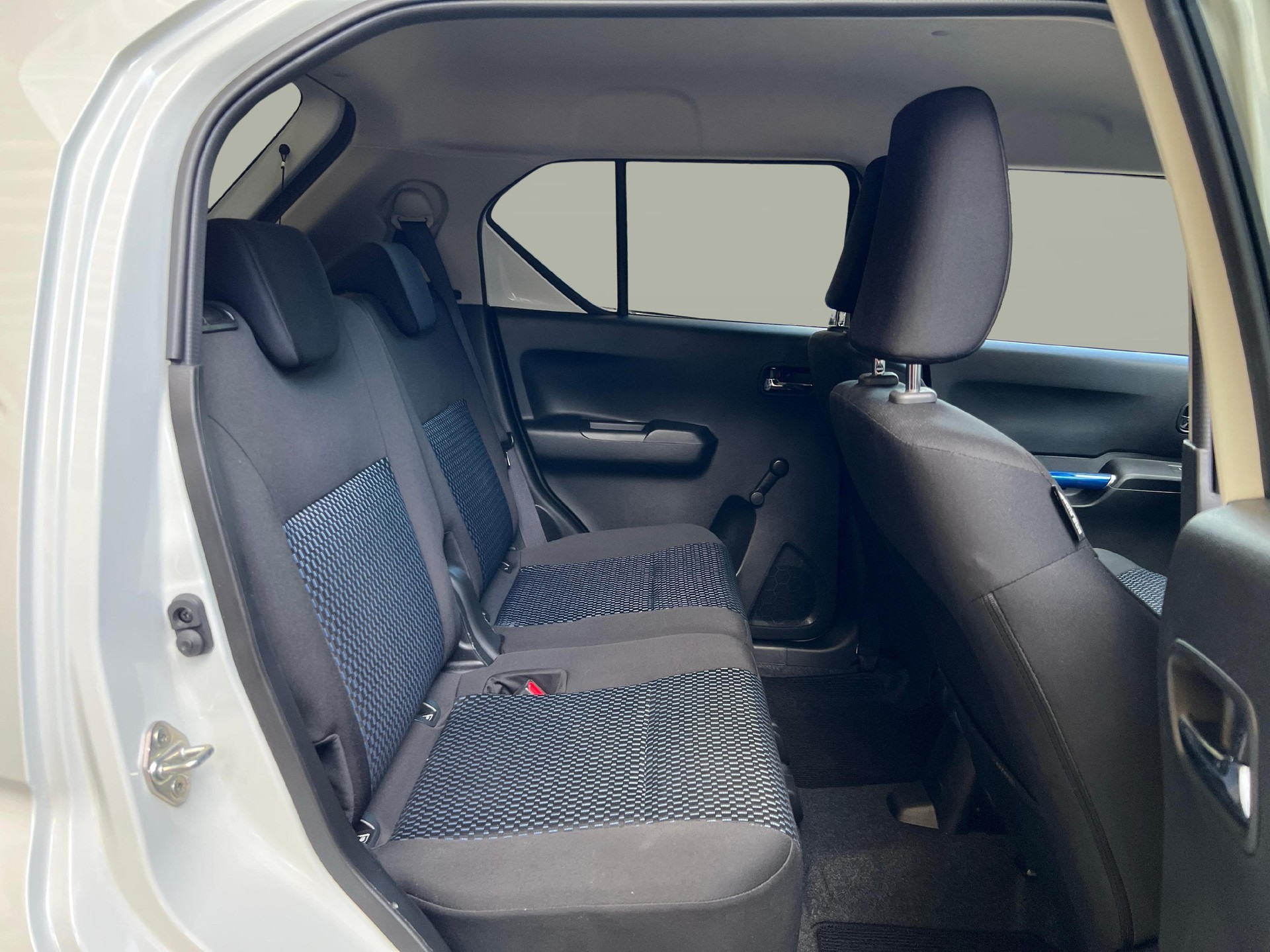 SUZUKI Ignis 1.2 Compact+ Hybrid-image-10