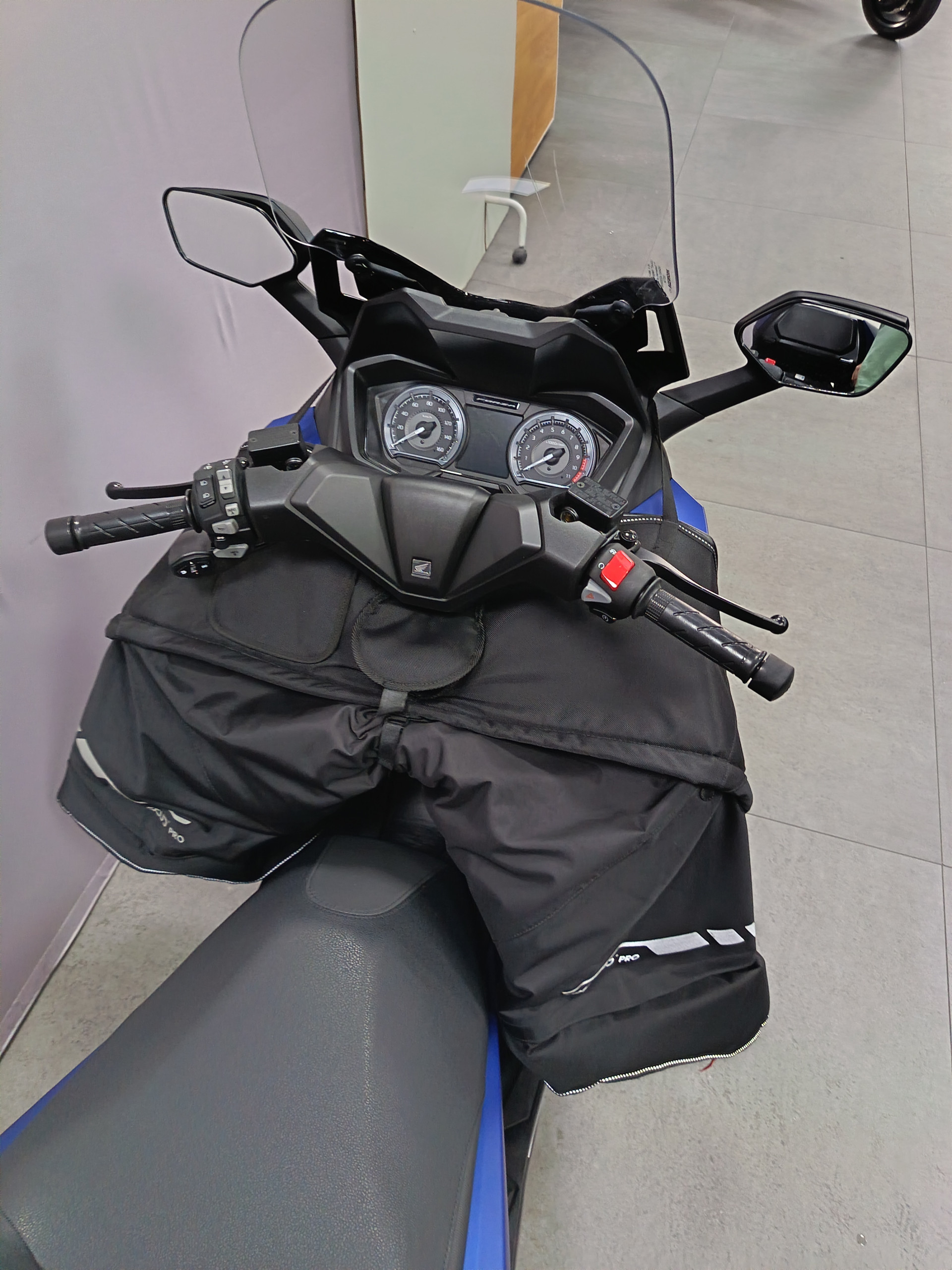 HONDA NSS 350 Forza-image-4