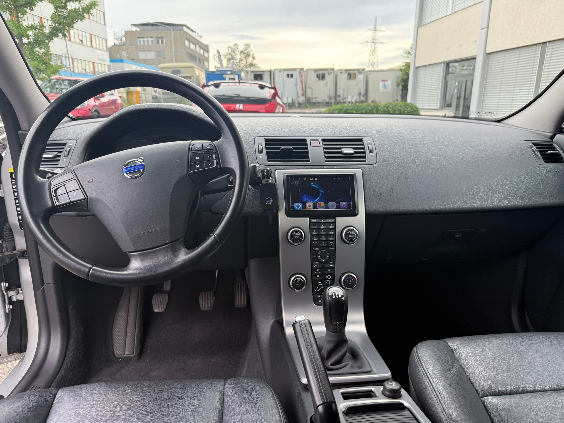 VOLVO V50 2.0-image-6