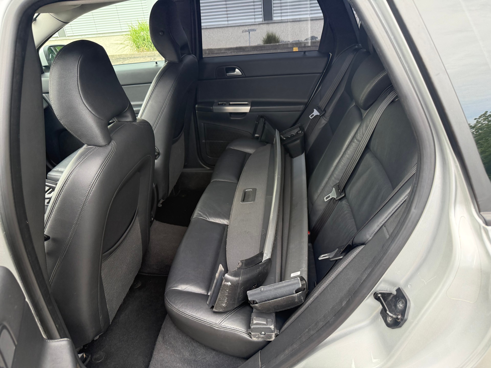 VOLVO V50 2.0-image-9
