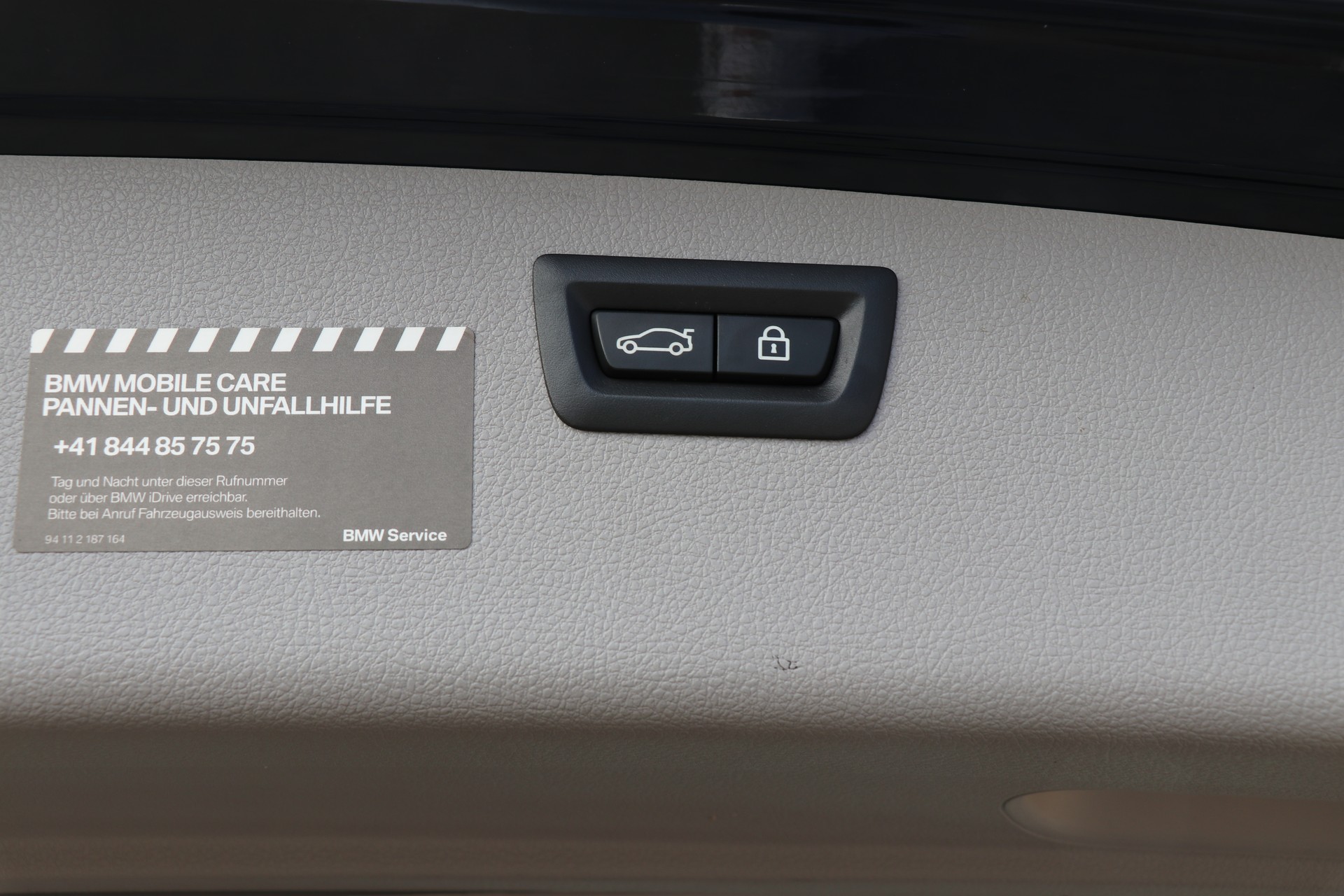 BMW 328i xDrive Touring Sport Line Steptronic-image-18
