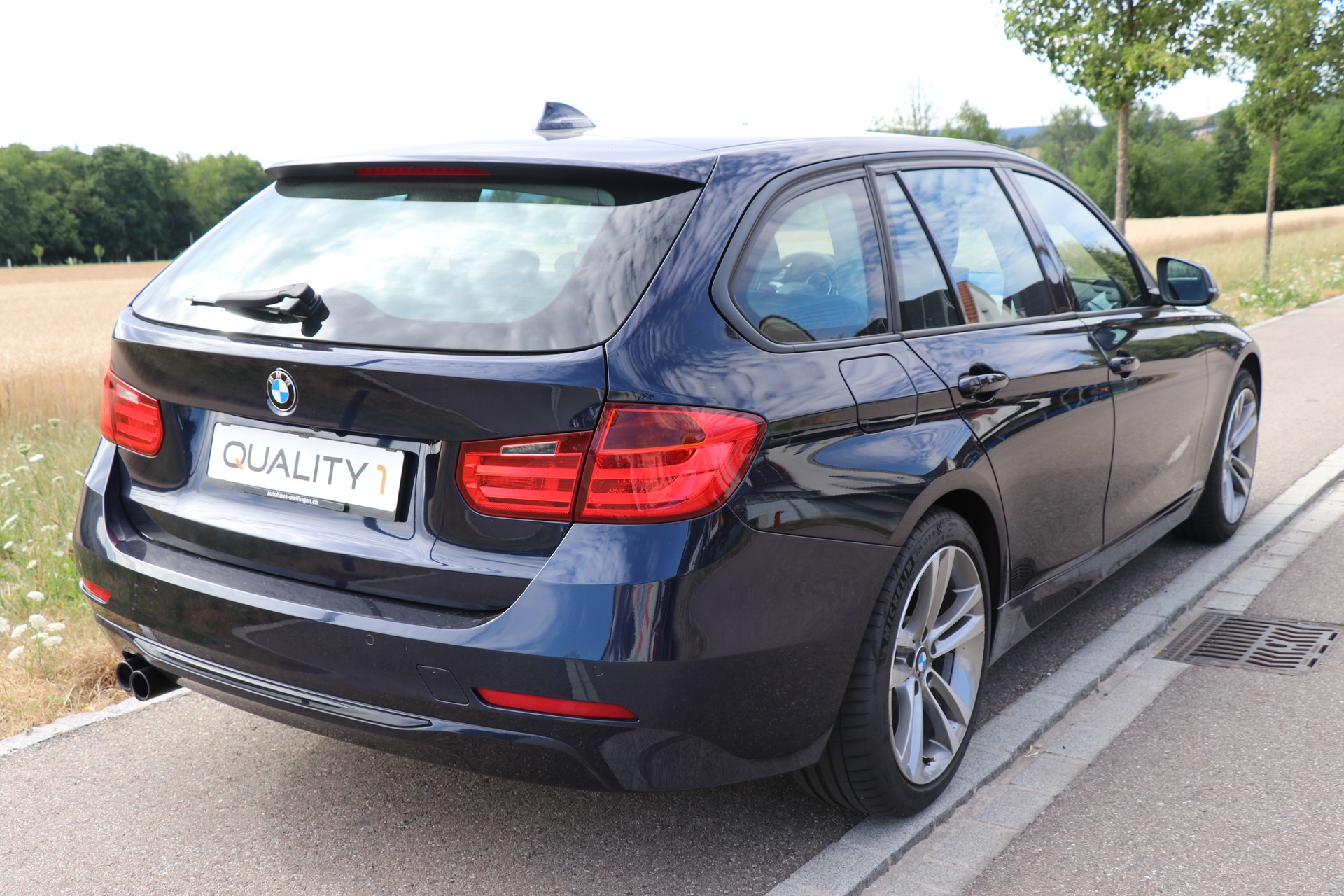 BMW 328i xDrive Touring Sport Line Steptronic-image-6