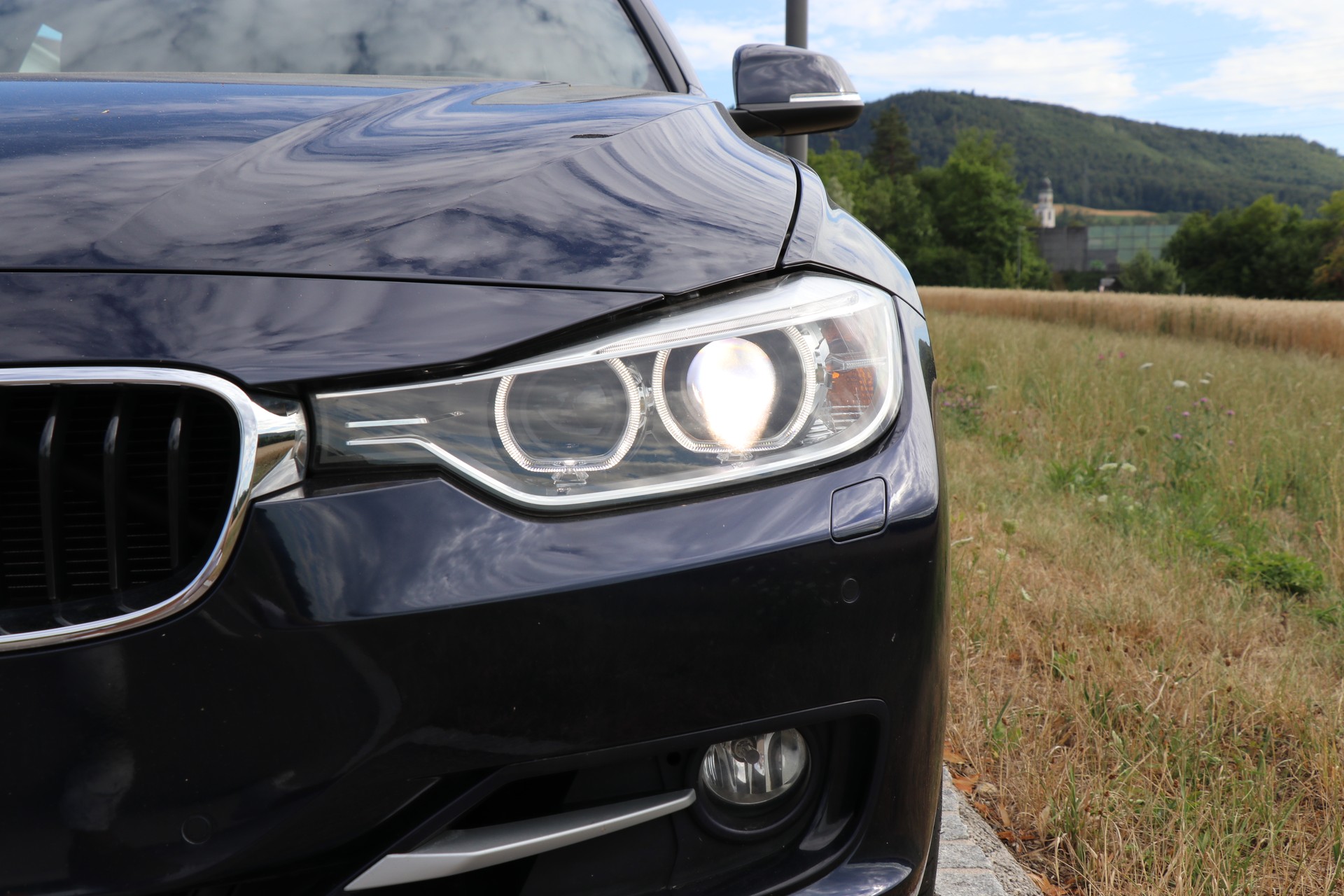 BMW 328i xDrive Touring Sport Line Steptronic-image-15