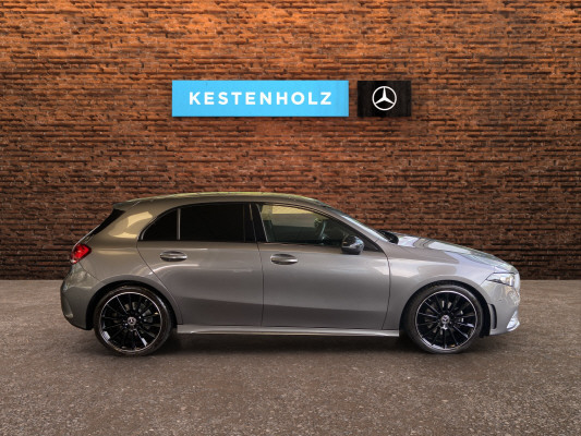 MERCEDES-BENZ A 200 AMG Line-showroom-element-2