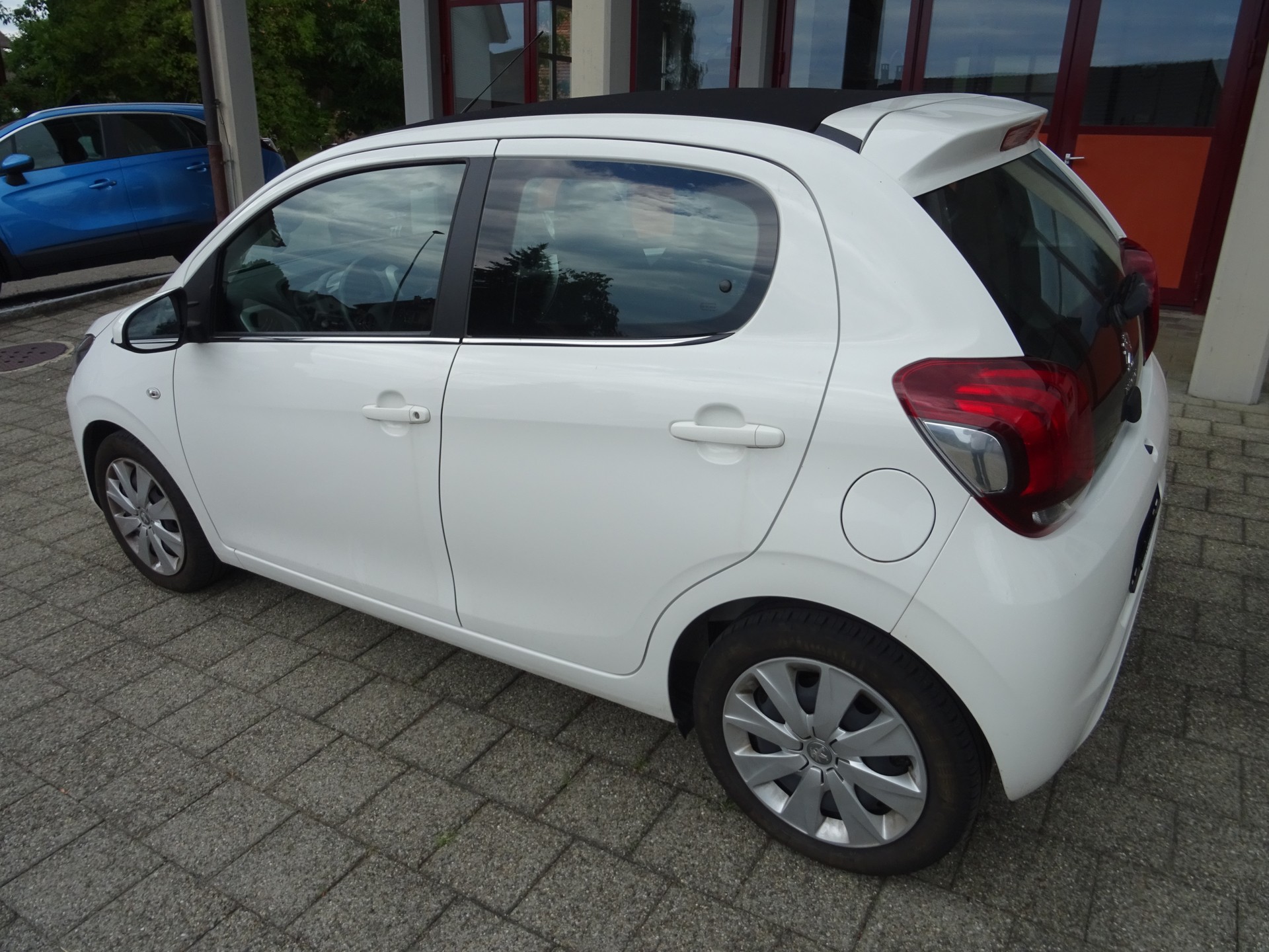 PEUGEOT 108 1.0 VTi Active Top-image-7