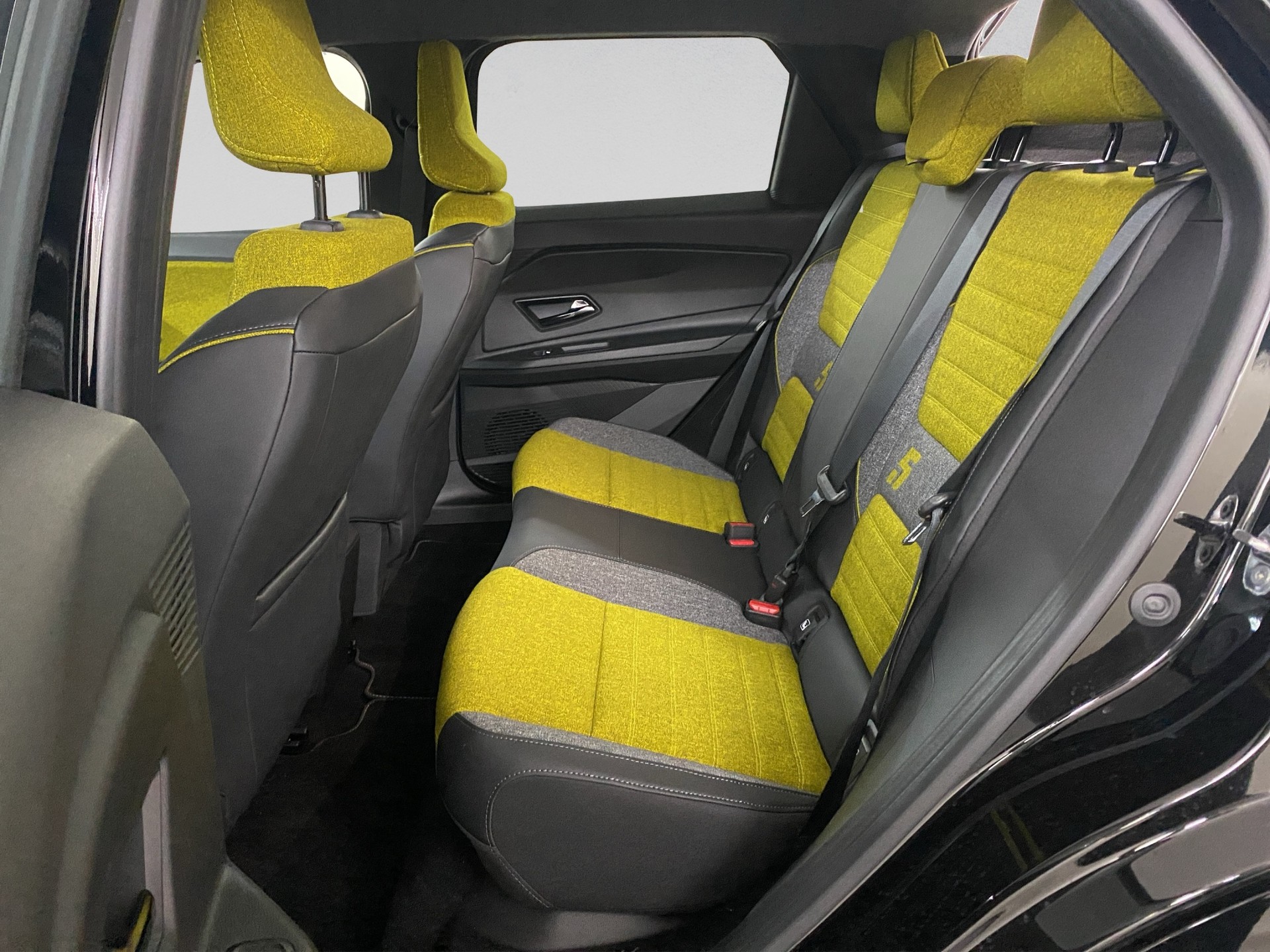 RENAULT R5 E-Tech Comfort Range 52 kWh Iconic Five-image-12