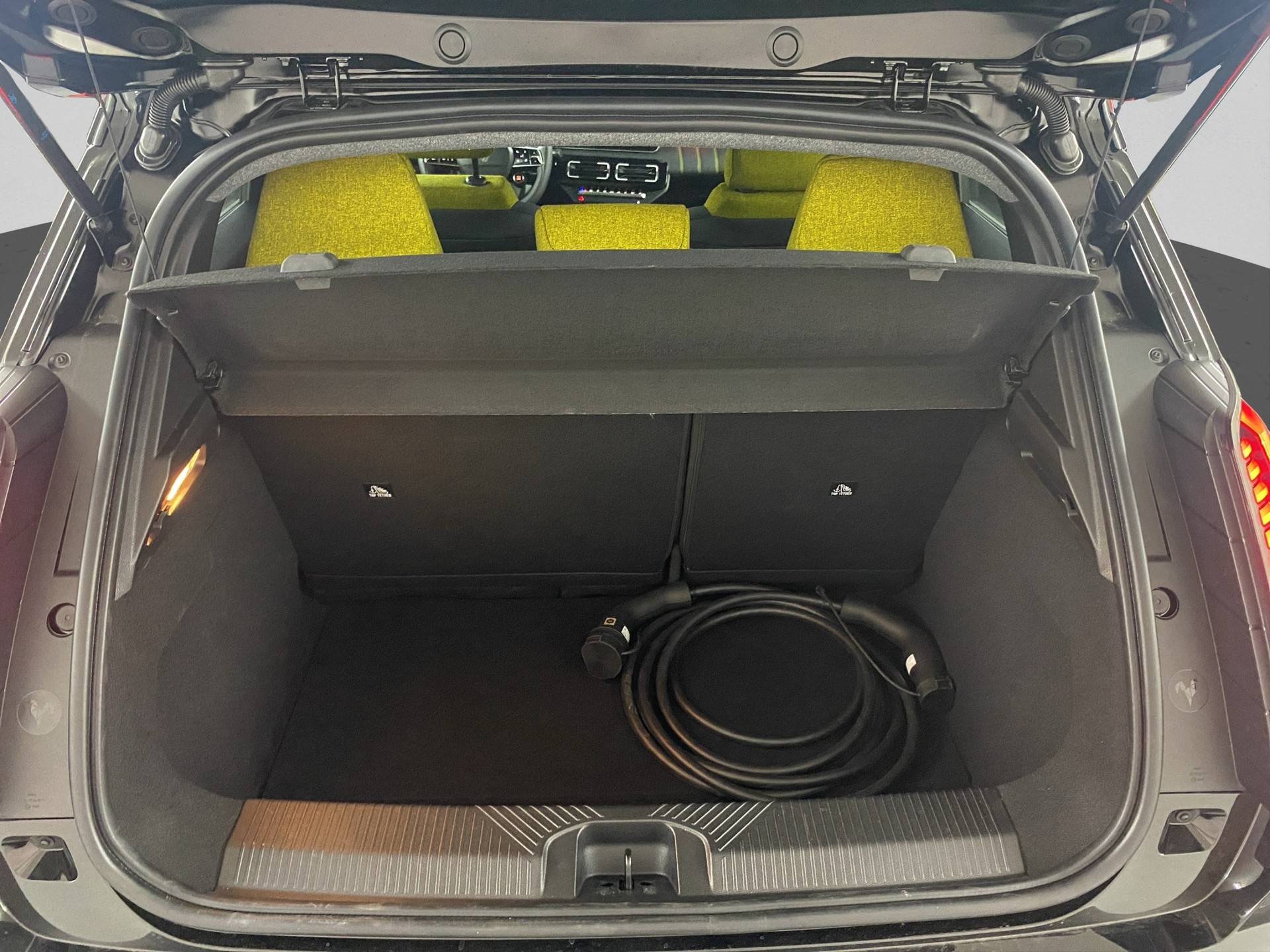 RENAULT R5 E-Tech Comfort Range 52 kWh Iconic Five-image-13