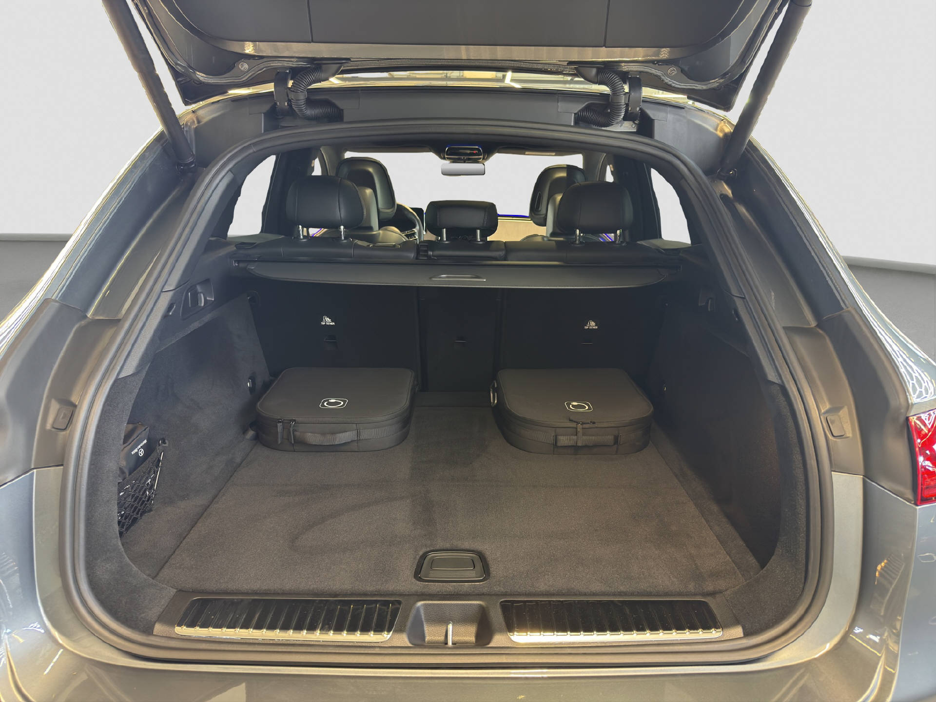 MERCEDES-BENZ EQE 350 SUV Excellence AMG Line 4Matic-image-14