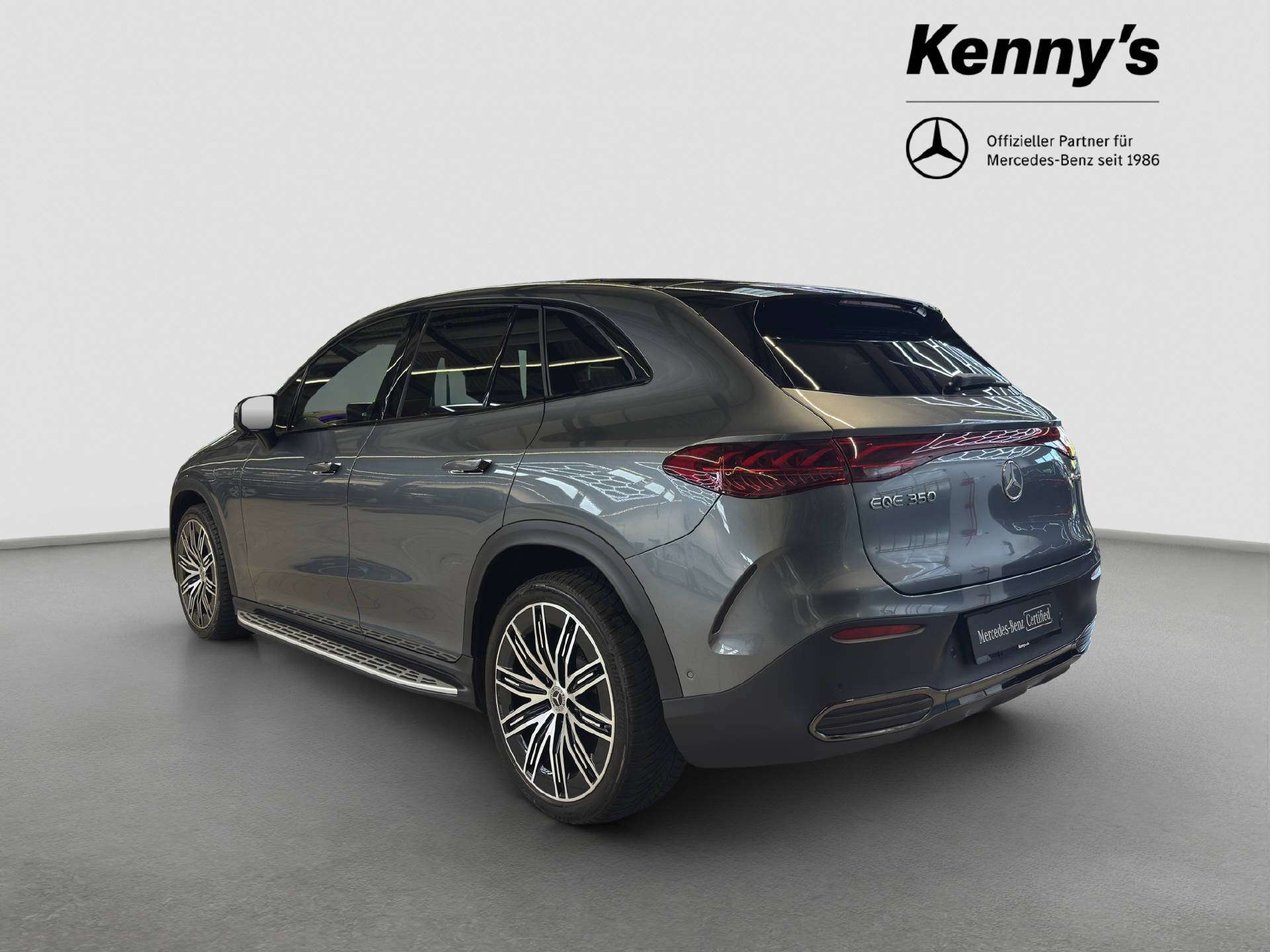 MERCEDES-BENZ EQE 350 SUV Excellence AMG Line-showroom-element-3