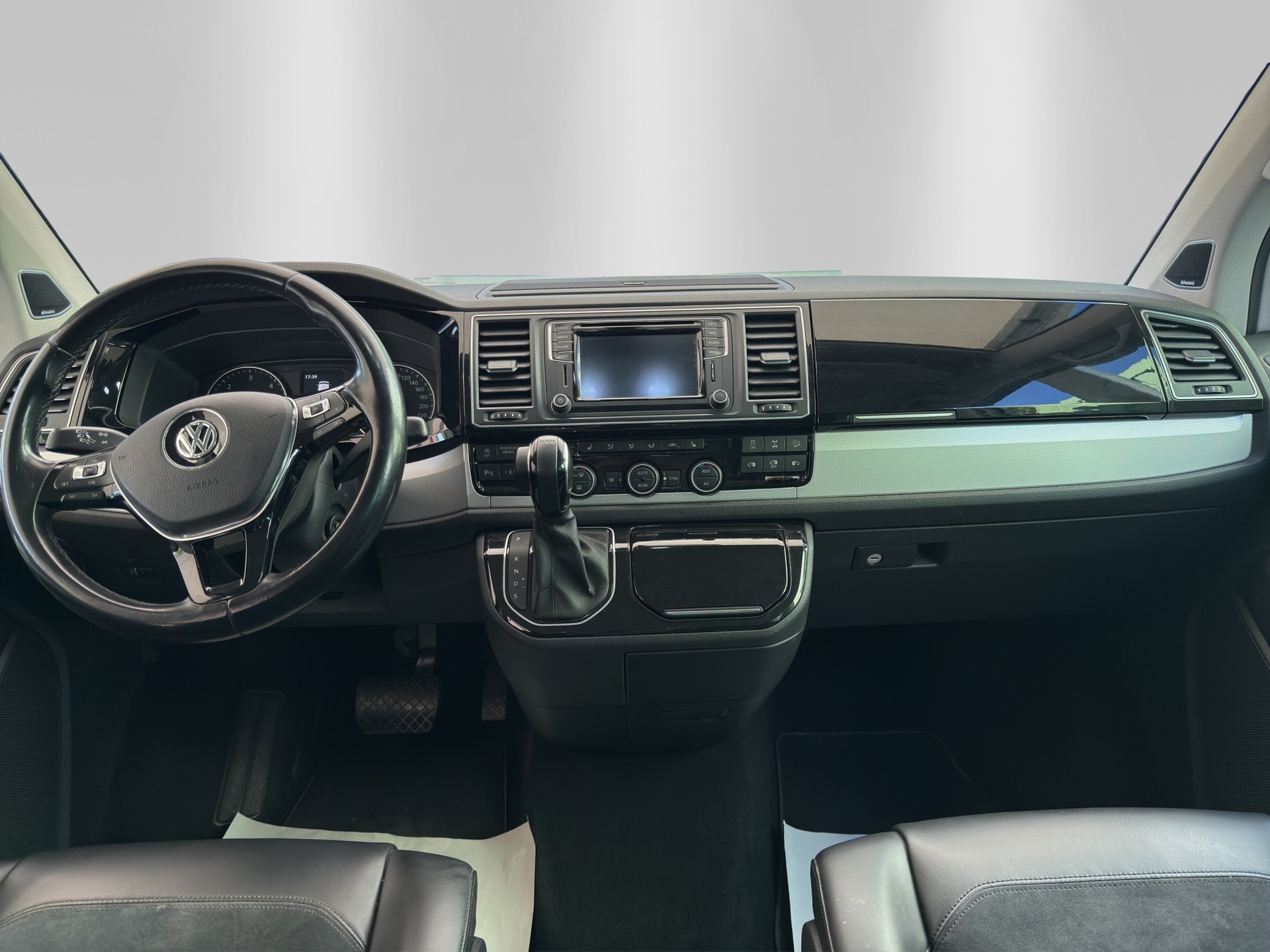 VW T6 Multivan 2.0 Bi-TDI Highline 4Motion DSG-image-9