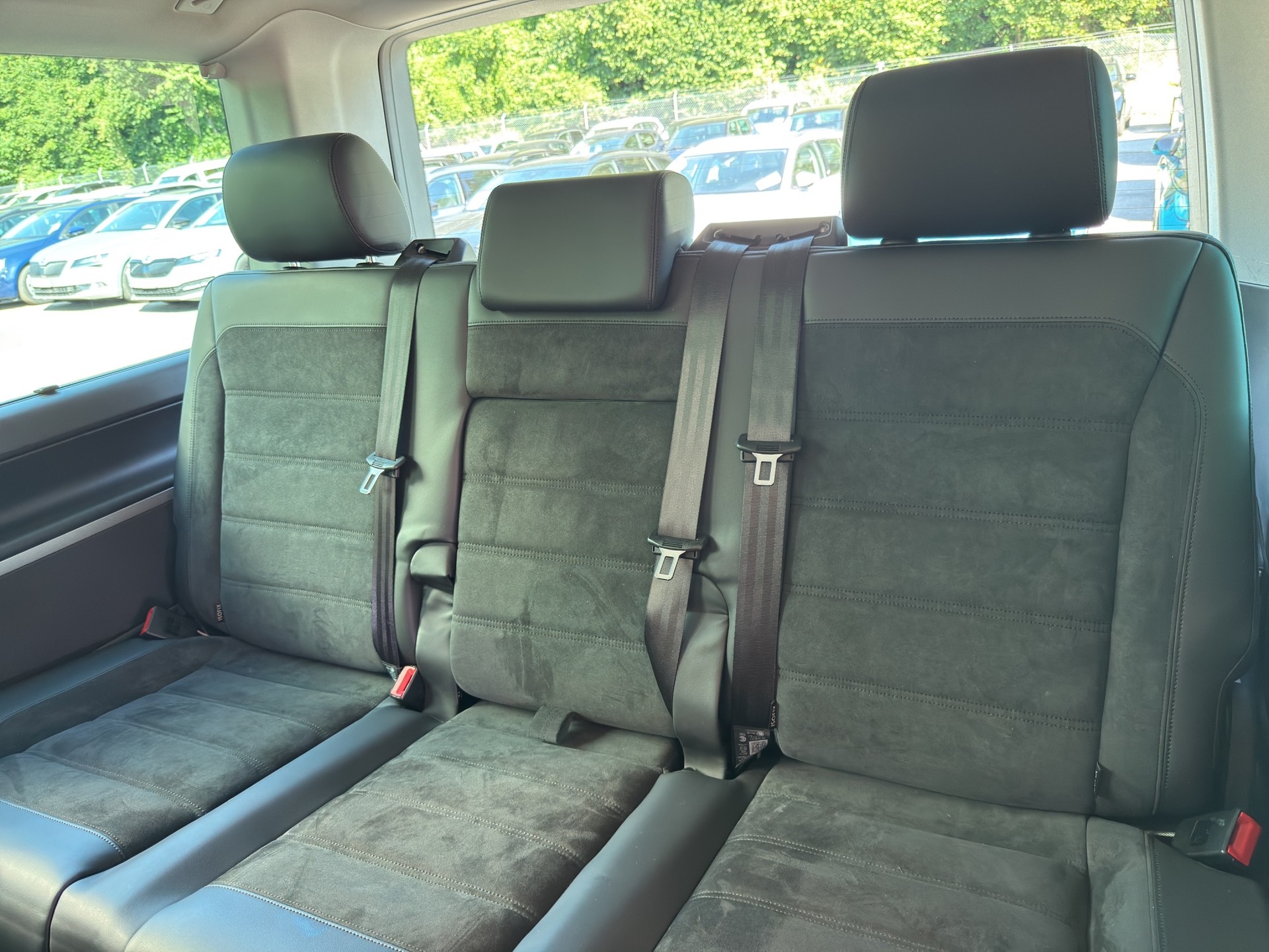 VW T6 Multivan 2.0 Bi-TDI Highline 4Motion DSG-image-16