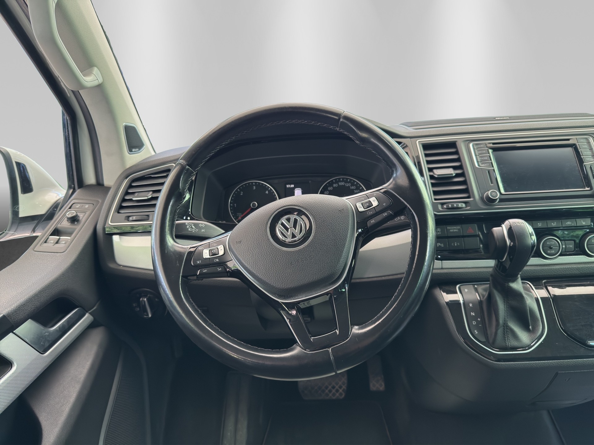 VW T6 Multivan 2.0 Bi-TDI Highline 4Motion DSG-image-10