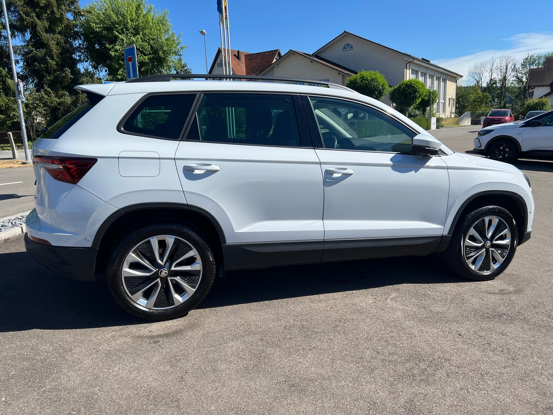 SKODA Karoq 2.0 TDI CR Style 4x4 DSG-image-9