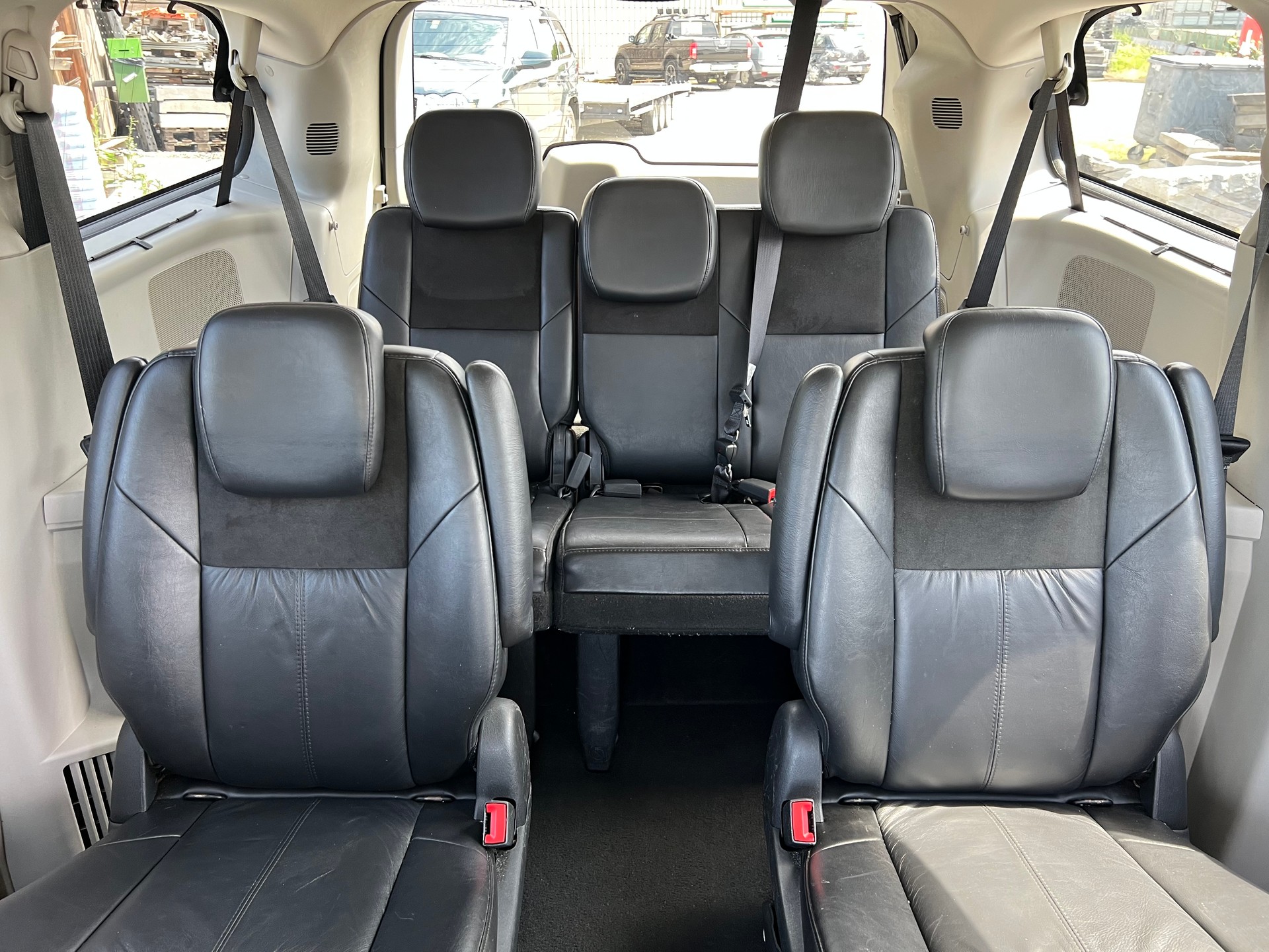 CHRYSLER Grand Voyager 2.8 CRD LX Automatic-image-11