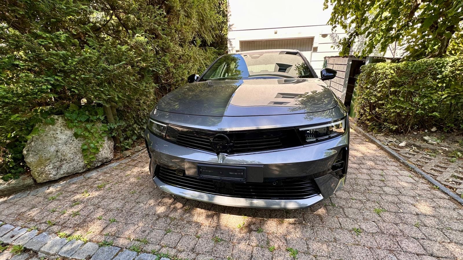 OPEL Swiss Plus A-image-1