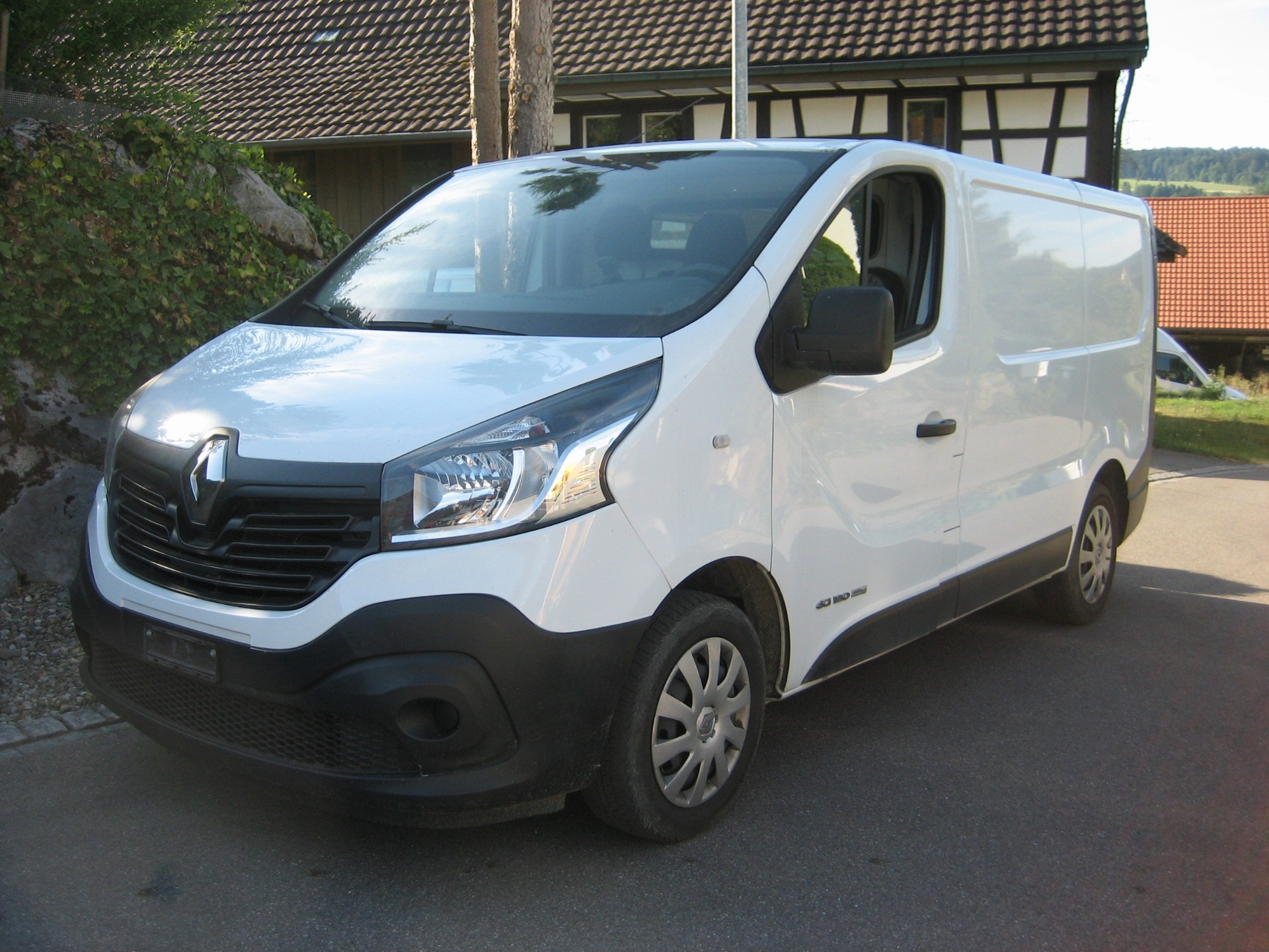 RENAULT Trafic 1.6 ENERGY TwinT. dCi120 2.9t Busin. L1H1-image-0