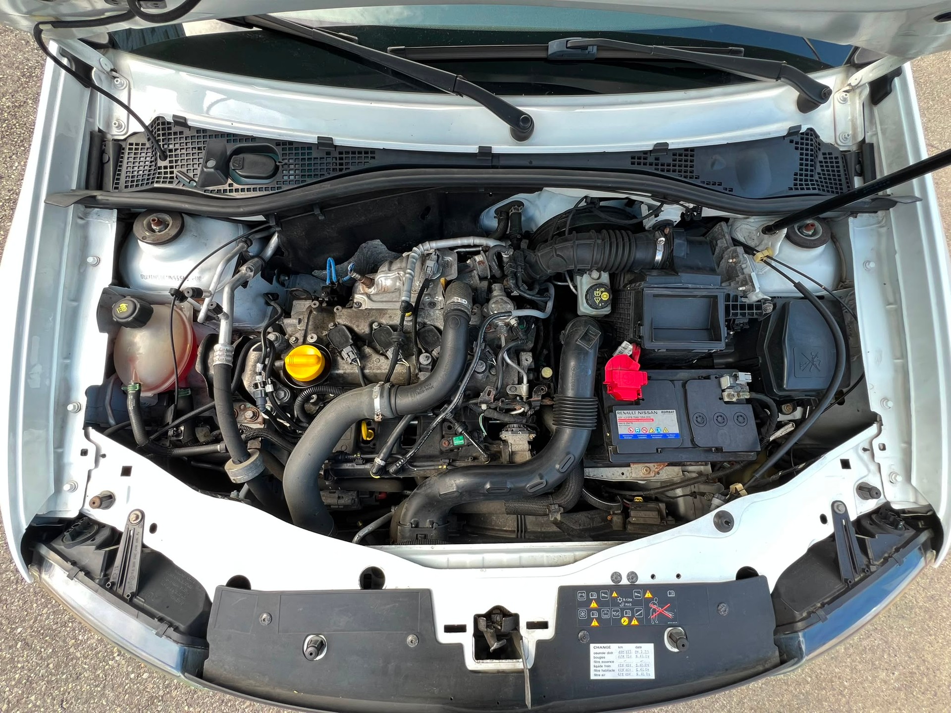 DACIA Duster 1.2 T Essential 4x4-image-12