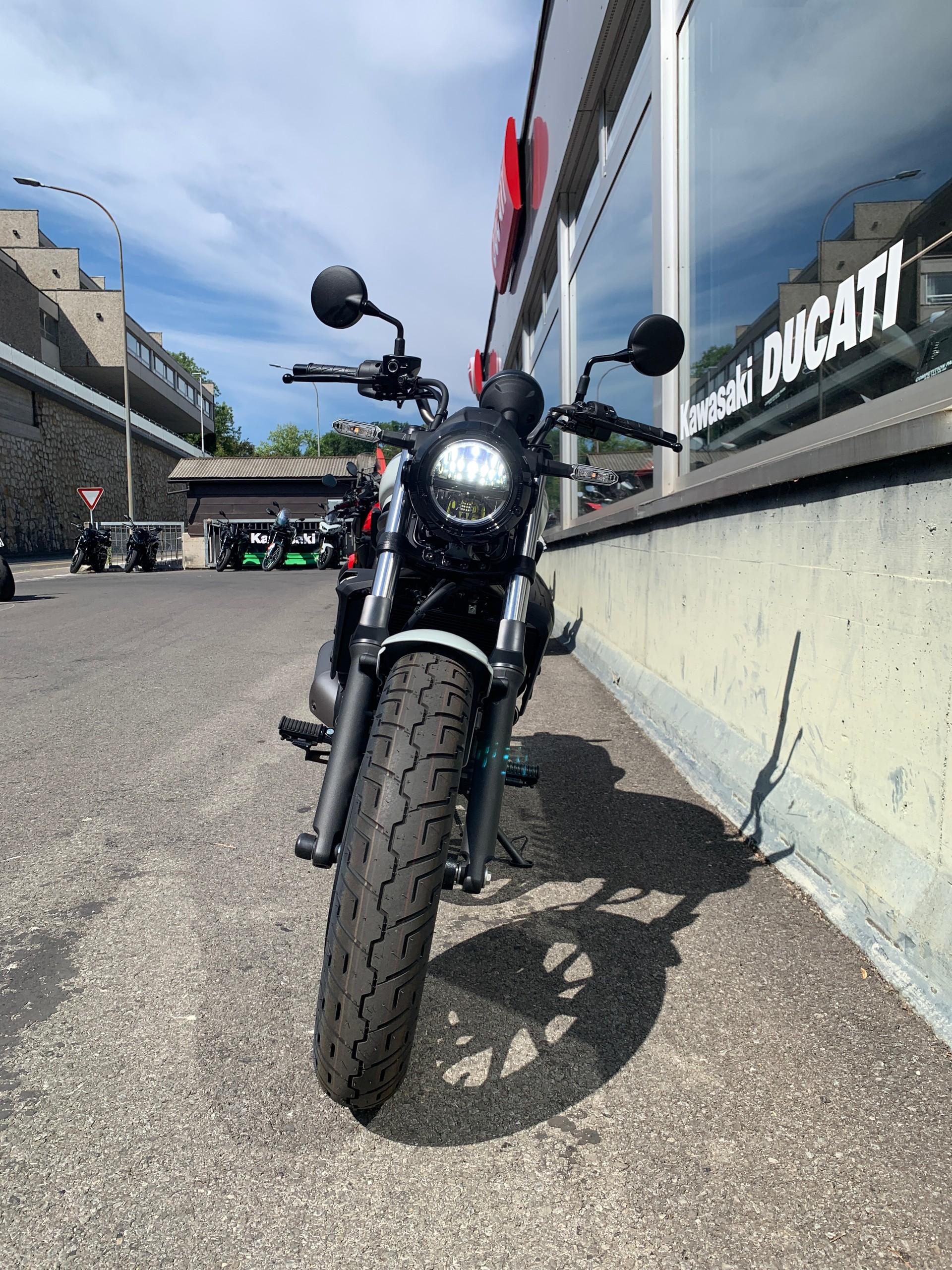 KAWASAKI Eliminator 500-showroom-element-2