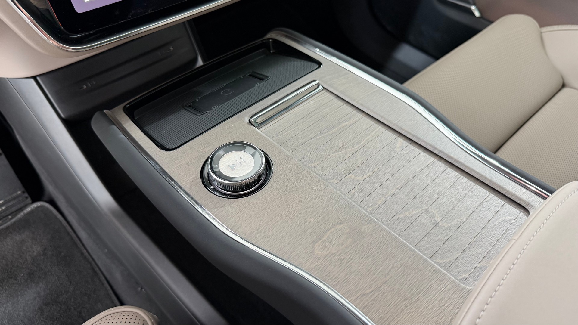 VOLVO EX 90 Twin Ultra AWD-image-11
