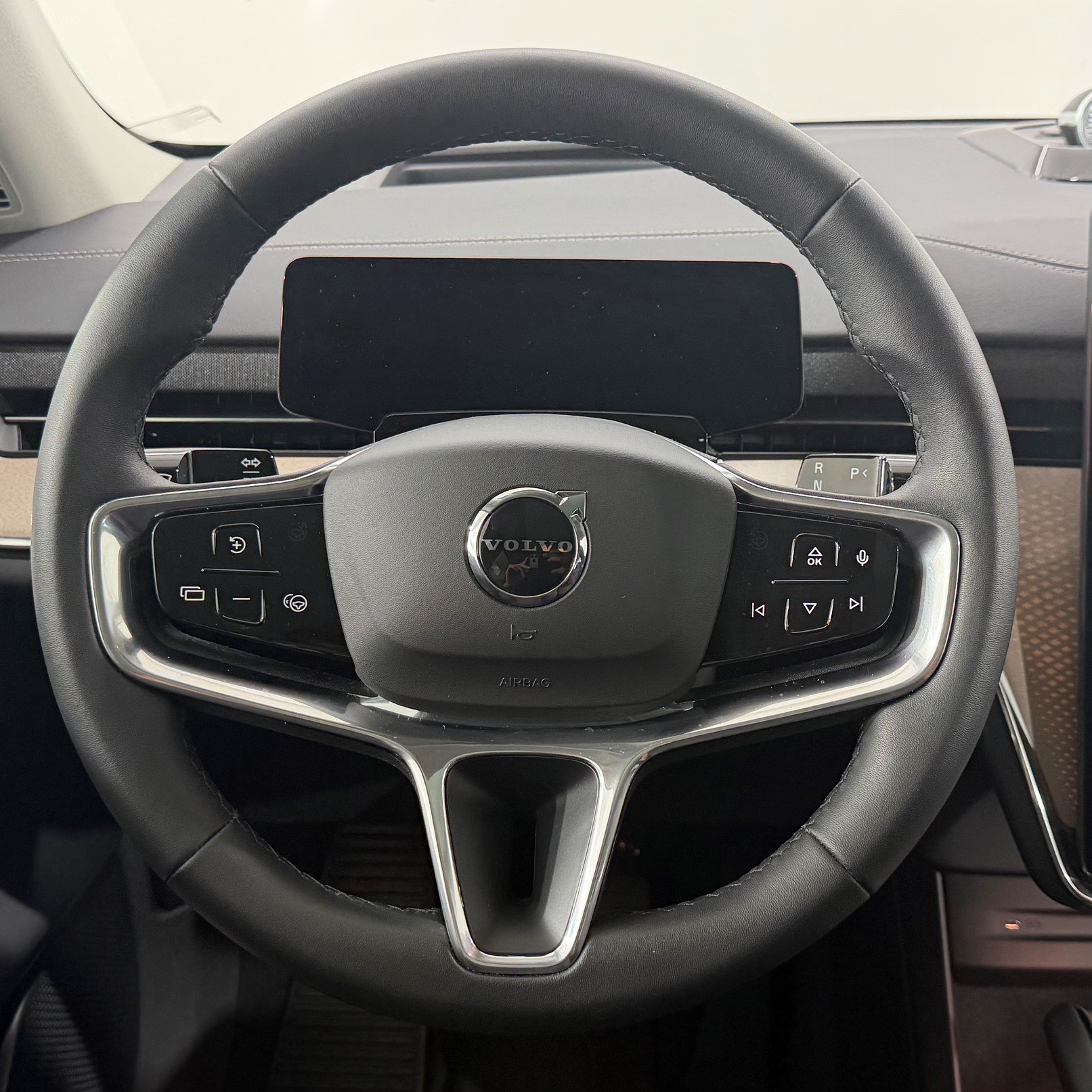 VOLVO EX 90 Twin Ultra AWD-image-10