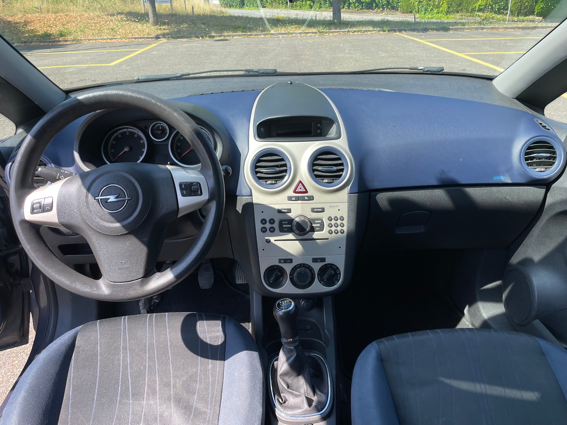 OPEL Corsa 1.2 TP Enjoy-image-8